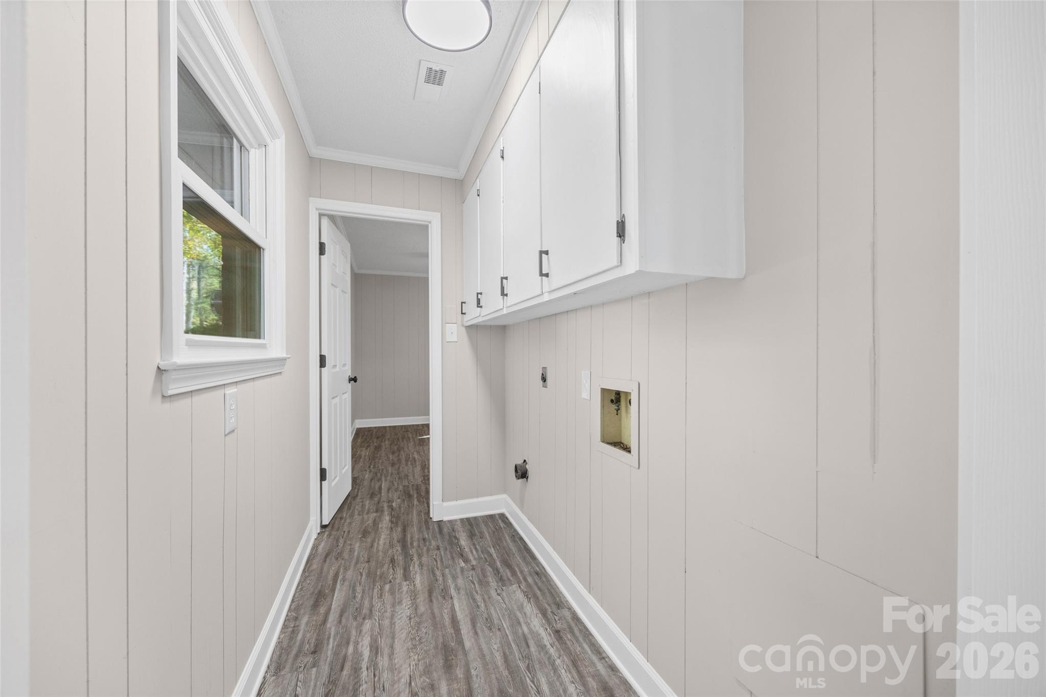 Single Family Residence at 205 Robin Lane, York, photo 12 of 27