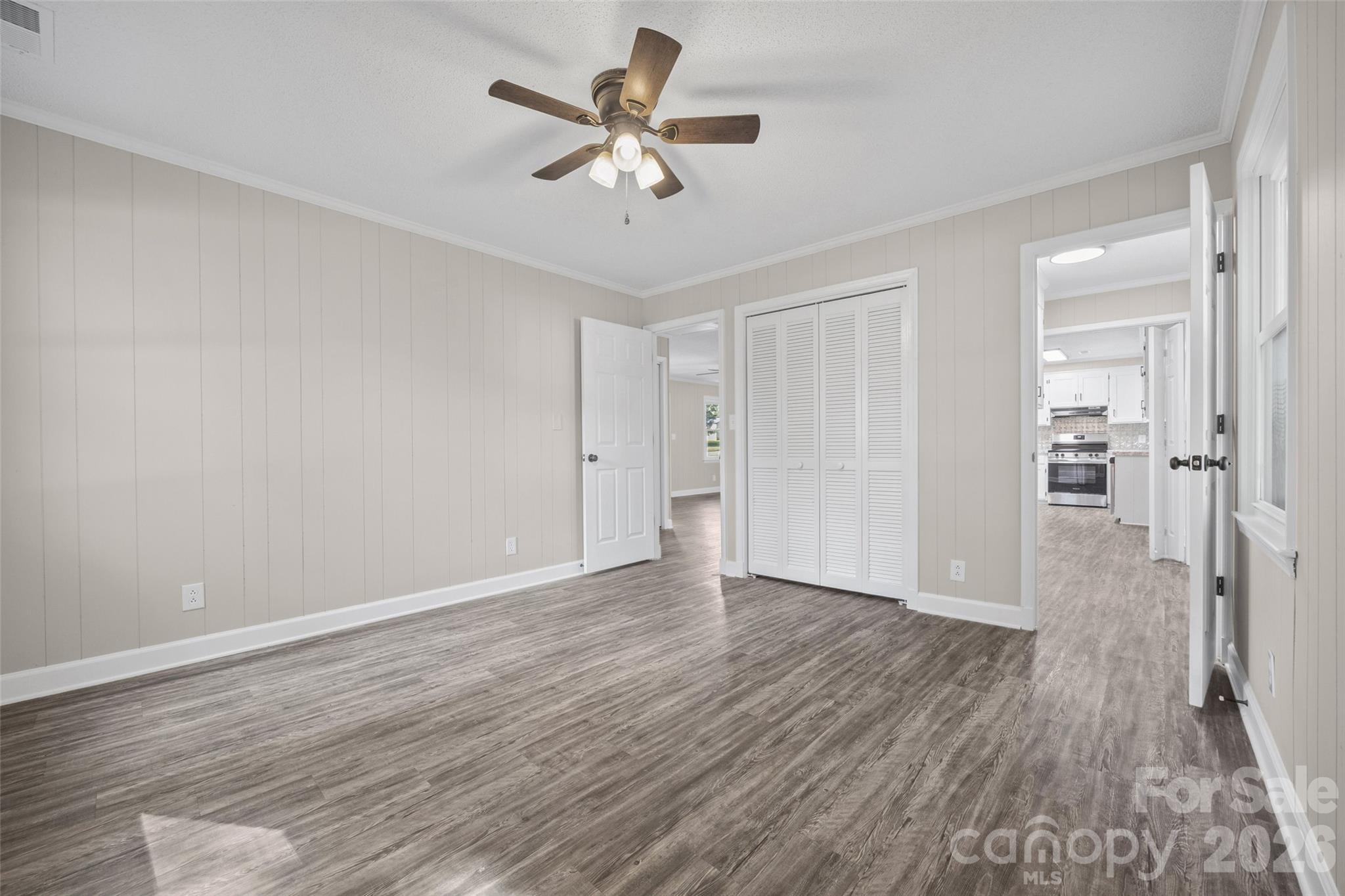 Single Family Residence at 205 Robin Lane, York, photo 16 of 27