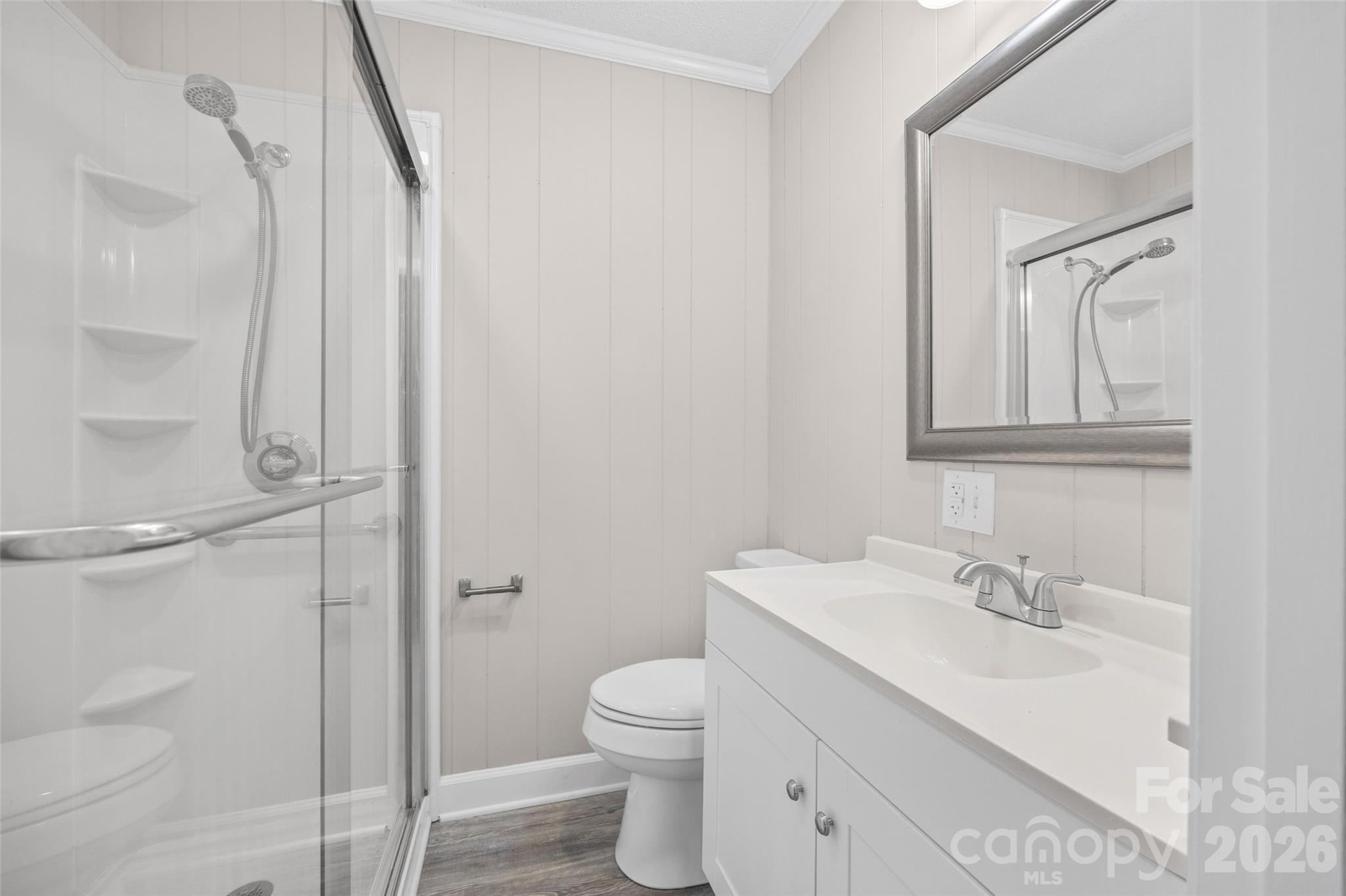 Single Family Residence at 205 Robin Lane, York, photo 17 of 27