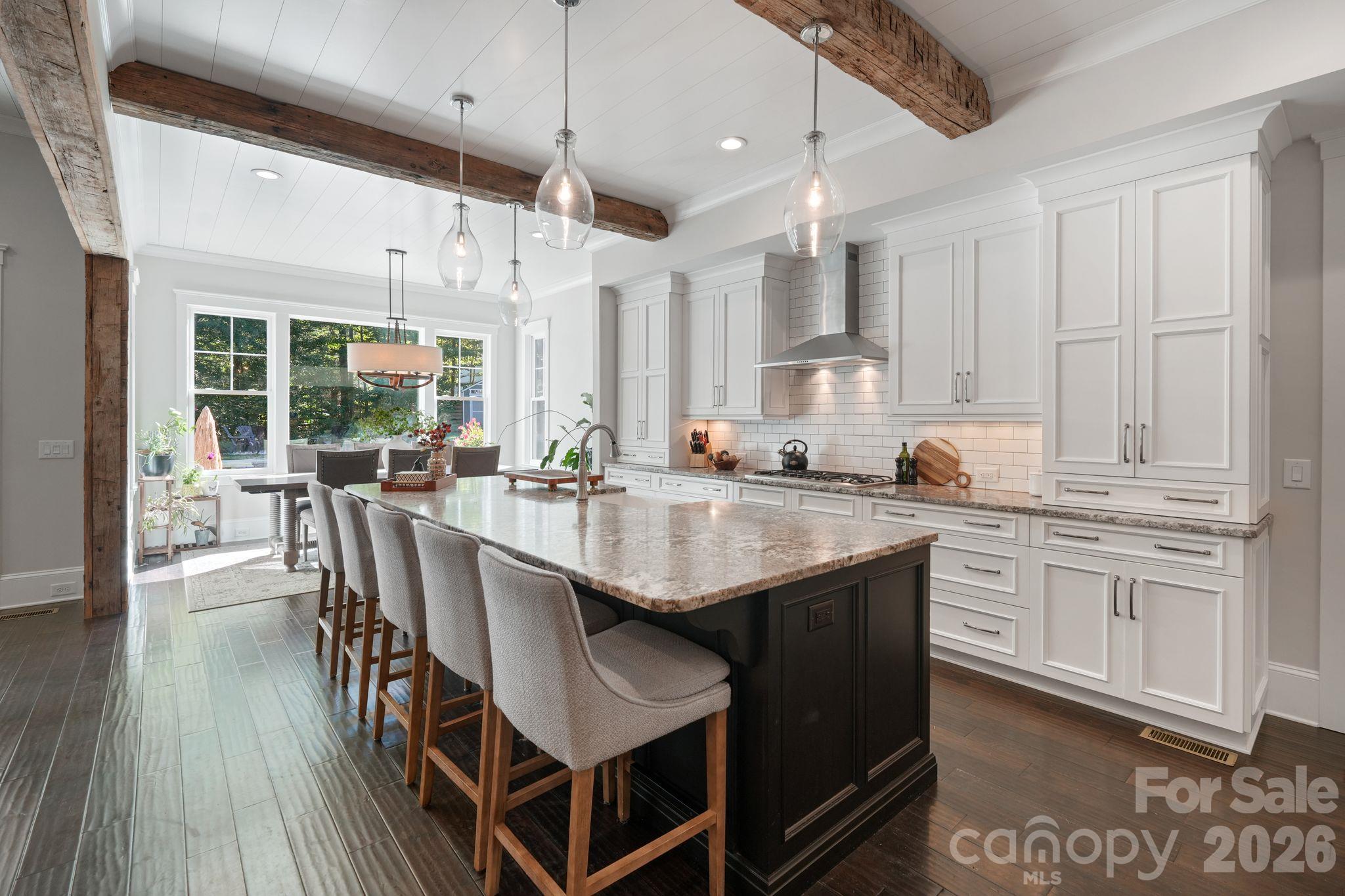 Single Family Residence at 13908 Island Drive, Huntersville, photo 11 of 46
