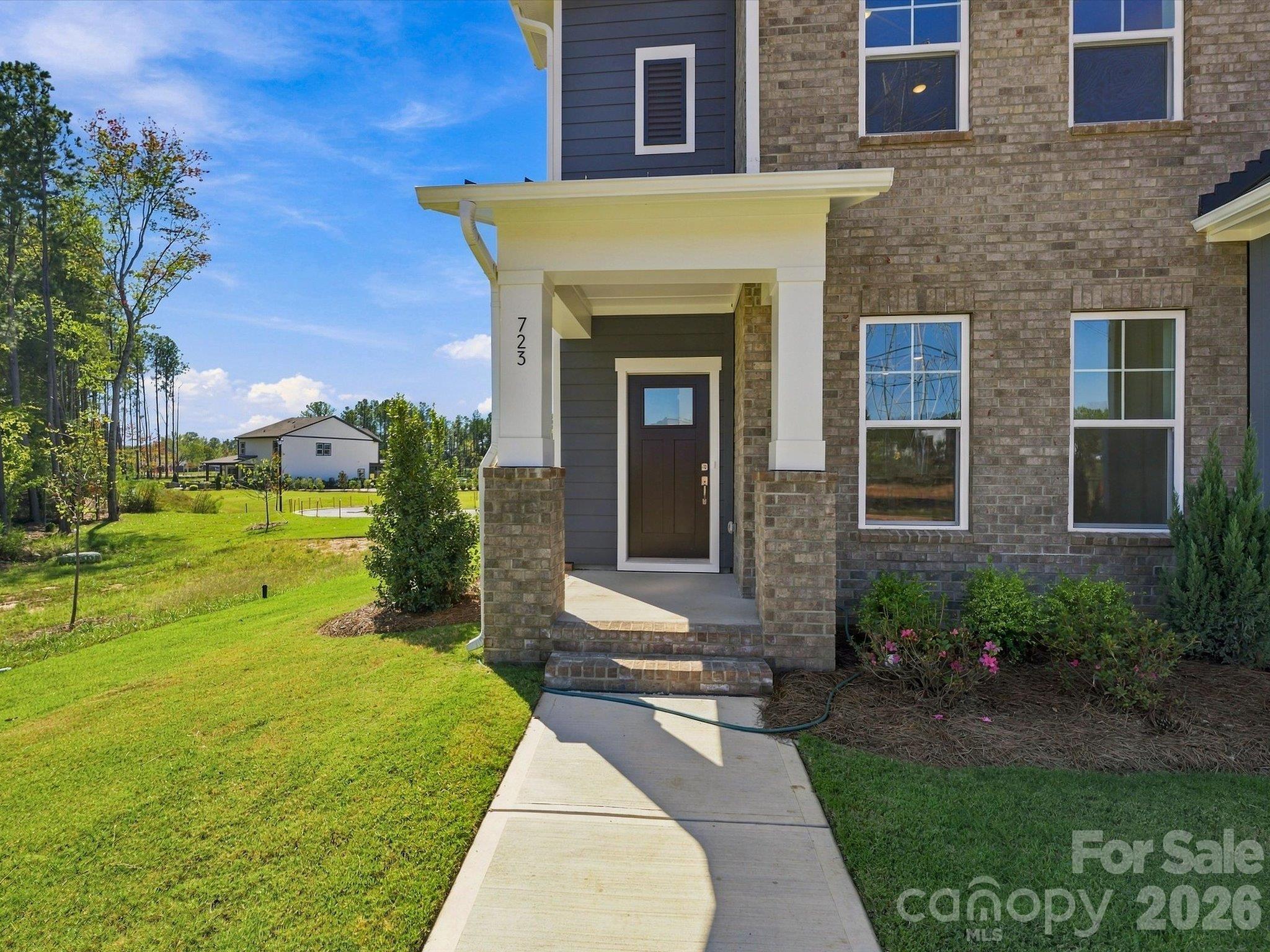 Townhouse at 723 Perthwood Street, Rock Hill, photo 2 of 27