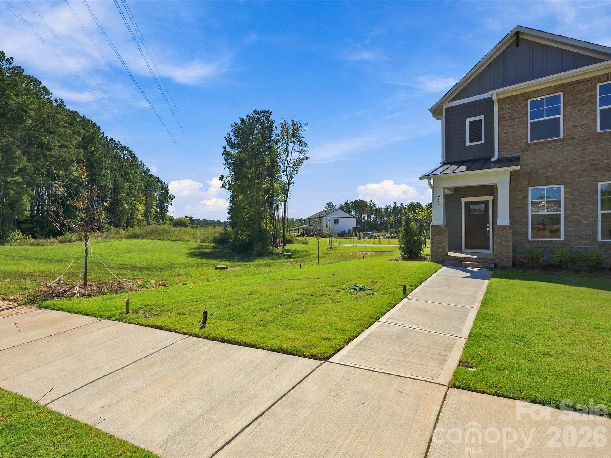 Townhouse at 723 Perthwood Street, Rock Hill, photo 27 of 27