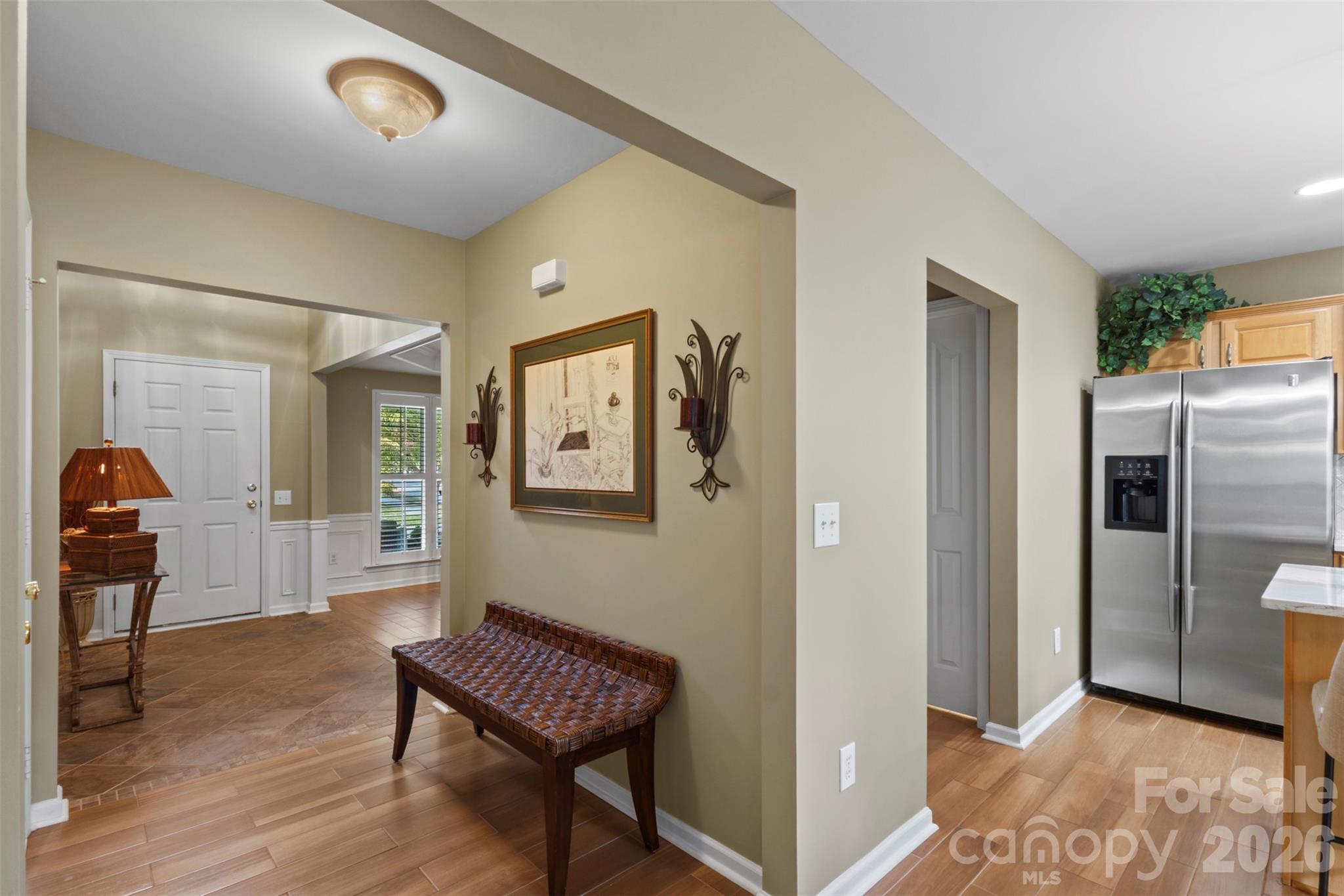 Entry hall with access to the garage - 18912 Harbor Cove Drive, Cornelius