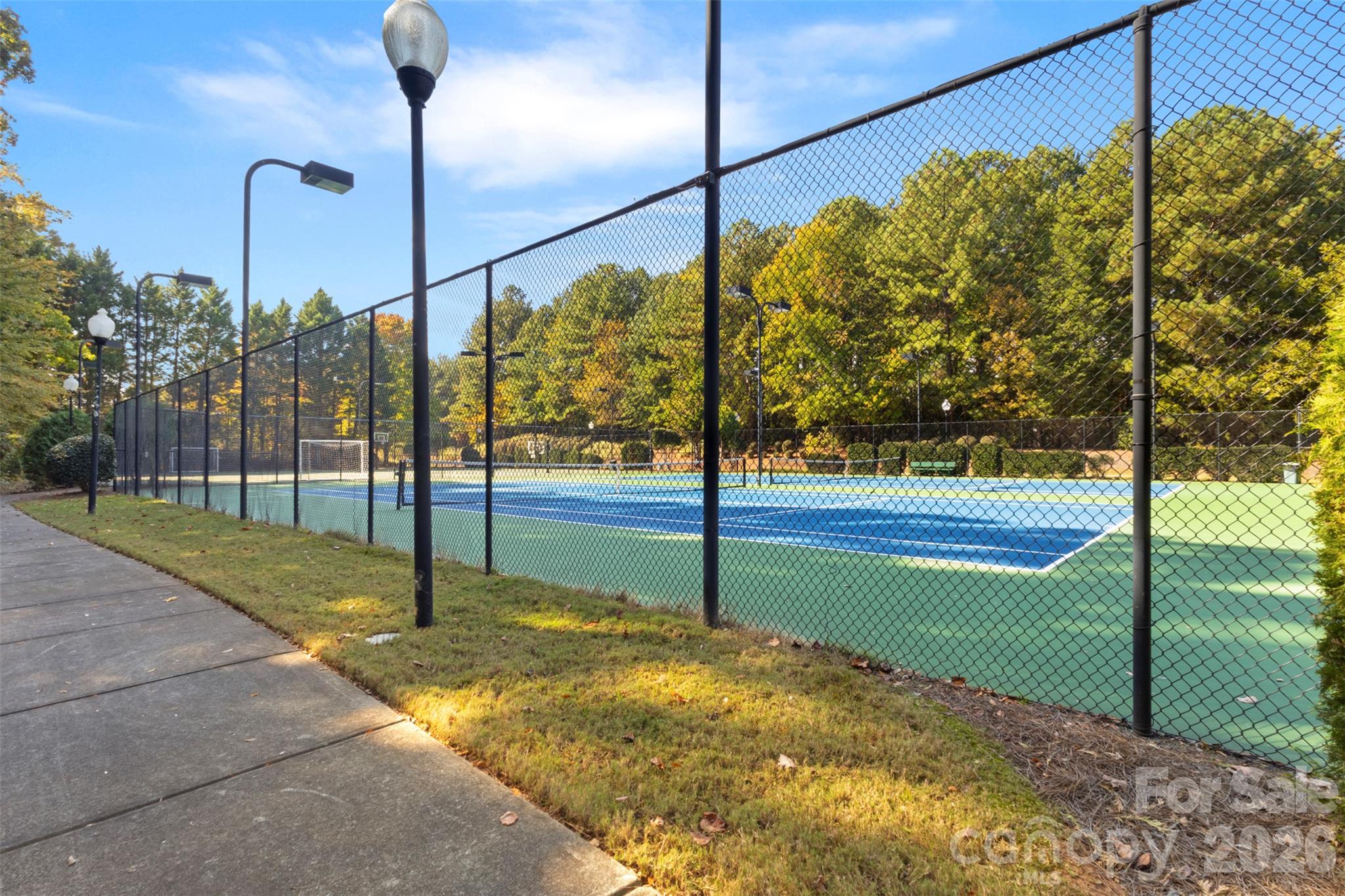 Tennis/pickleball courts - 18912 Harbor Cove Drive, Cornelius