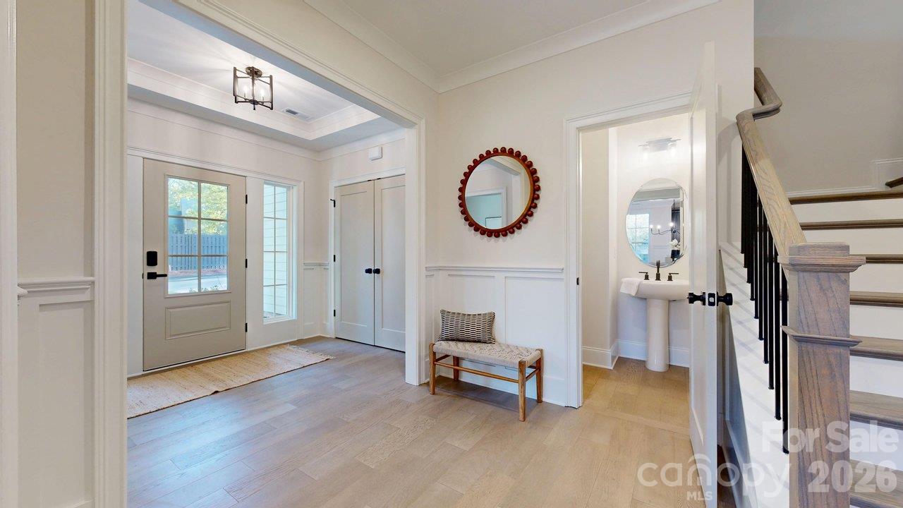 Single Family Residence at 6910 Alexander Road, Charlotte, photo 3 of 37