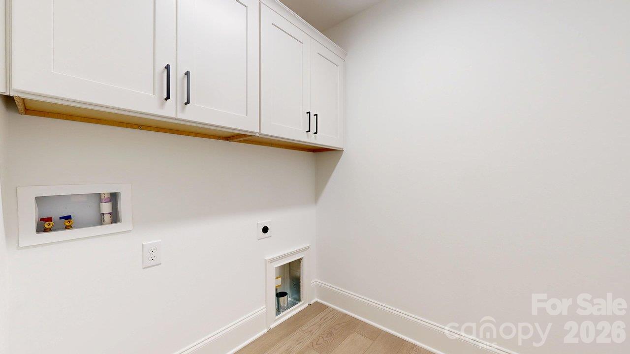 Single Family Residence at 6910 Alexander Road, Charlotte, photo 28 of 37