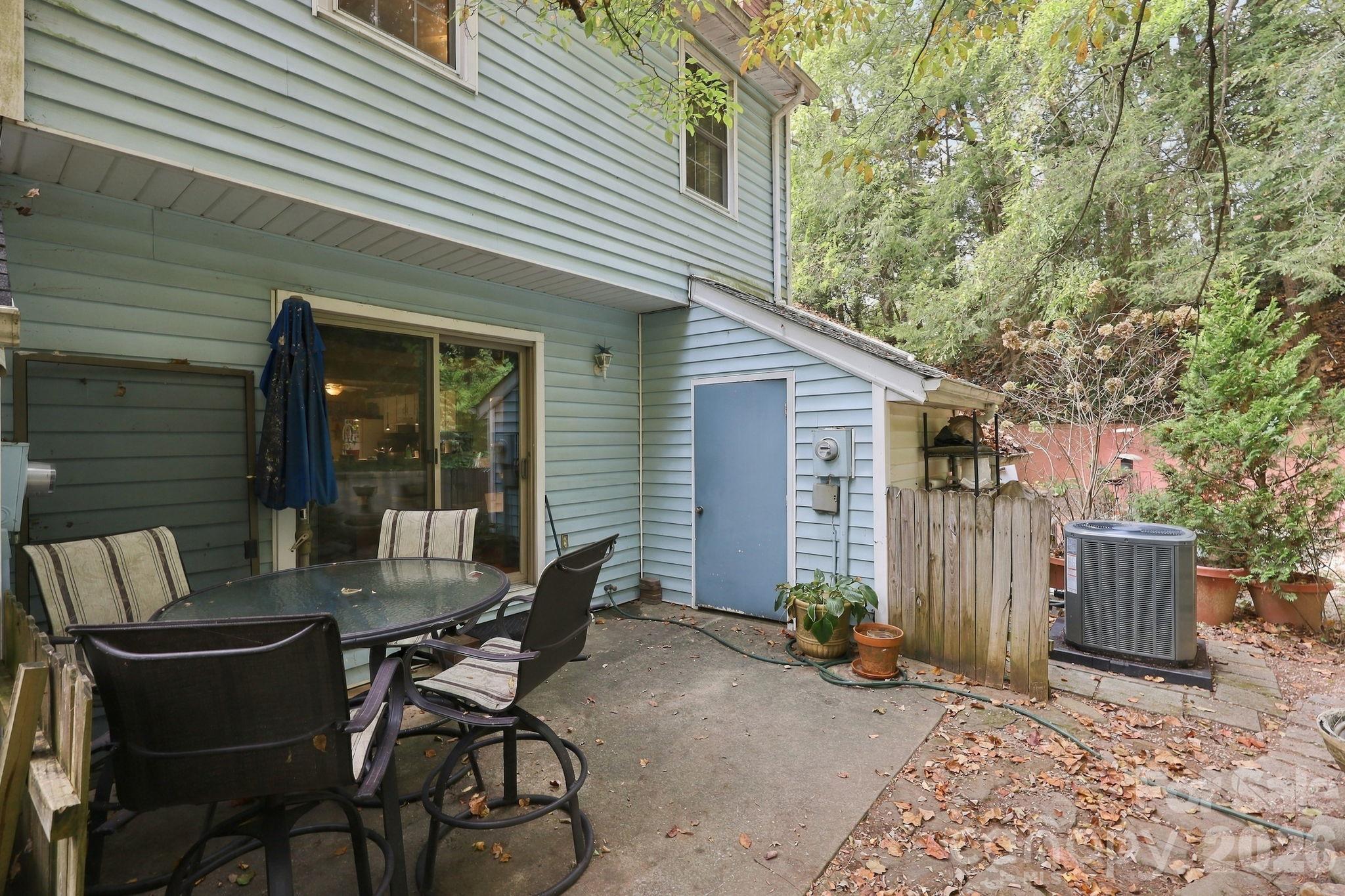 Townhouse at 39 Wildwood Avenue, Asheville, photo 26 of 48