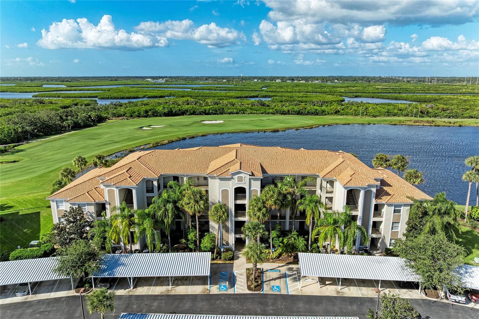 Condominium at 7705 GRAND ESTUARY TRL #208, BRADENTON, photo 6 of 81