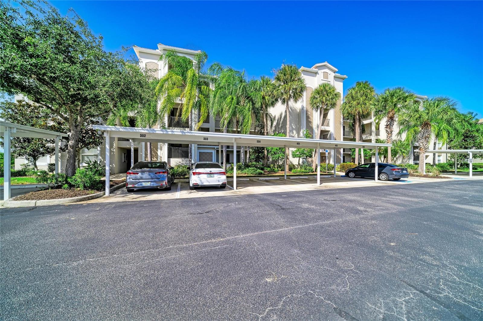 Condominium at 7705 GRAND ESTUARY TRL #208, BRADENTON, photo 43 of 81