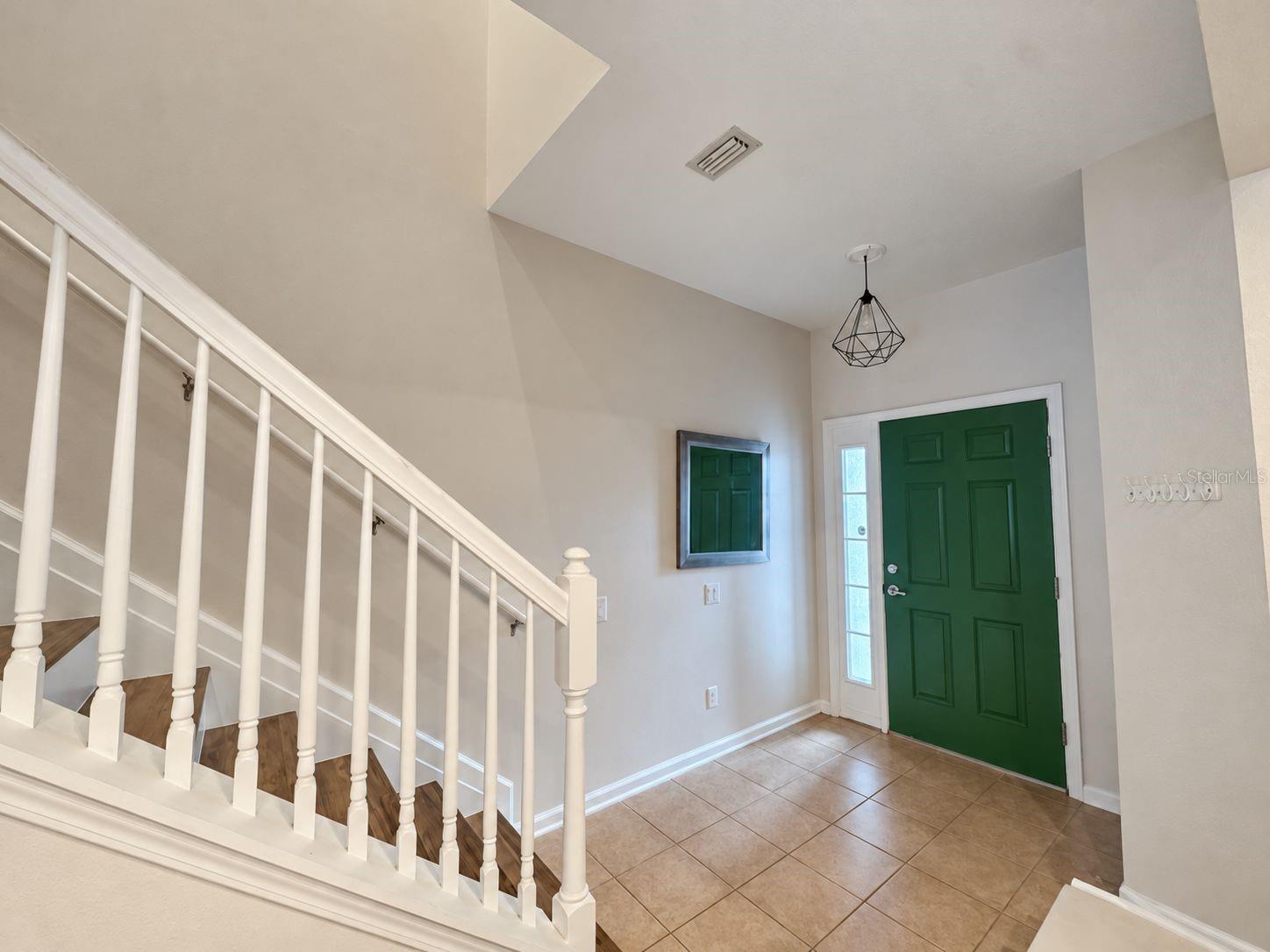 Townhouse at 10204 ESTERO BAY LN, TAMPA, photo 2 of 19
