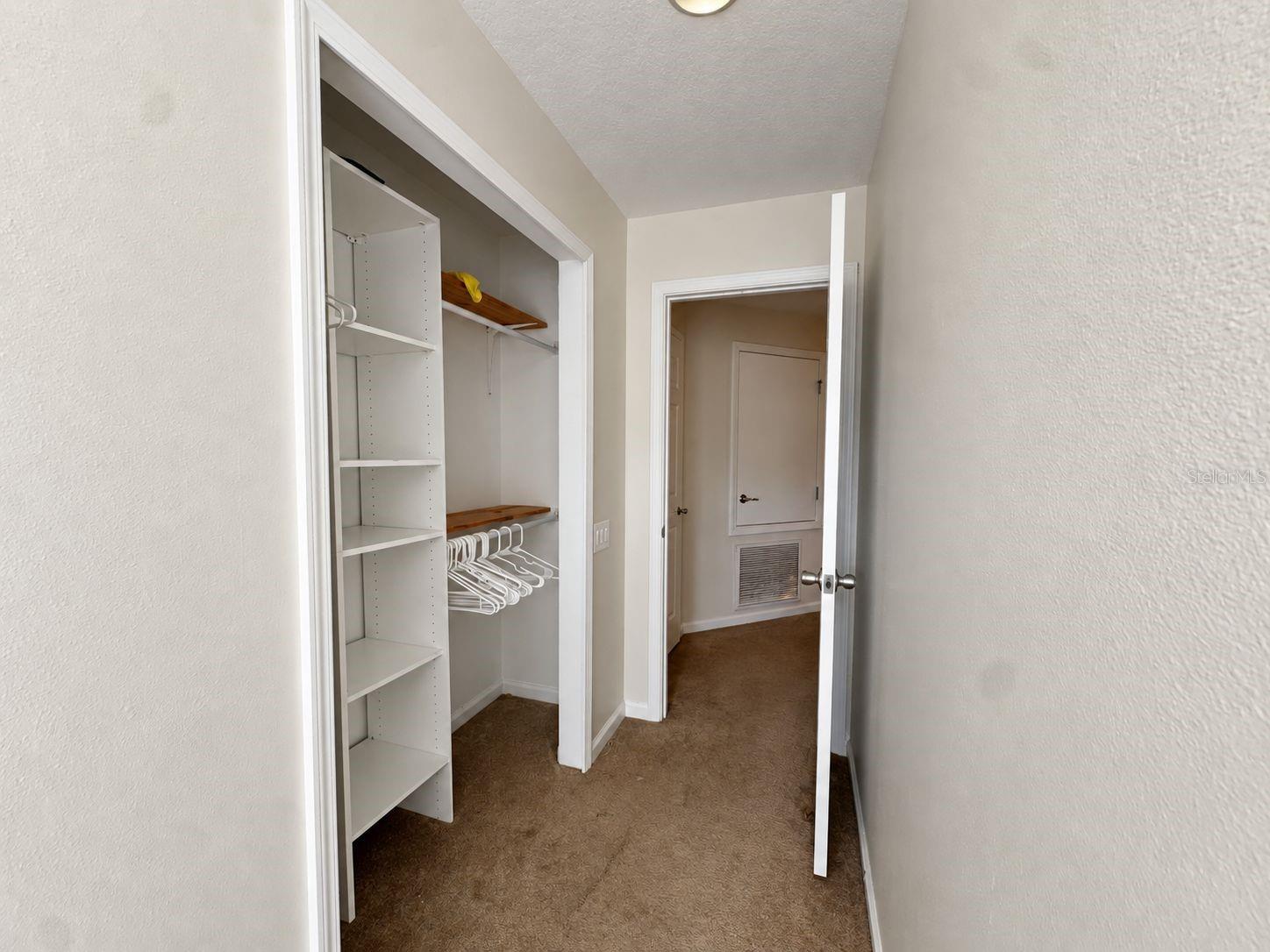 Townhouse at 10204 ESTERO BAY LN, TAMPA, photo 15 of 19