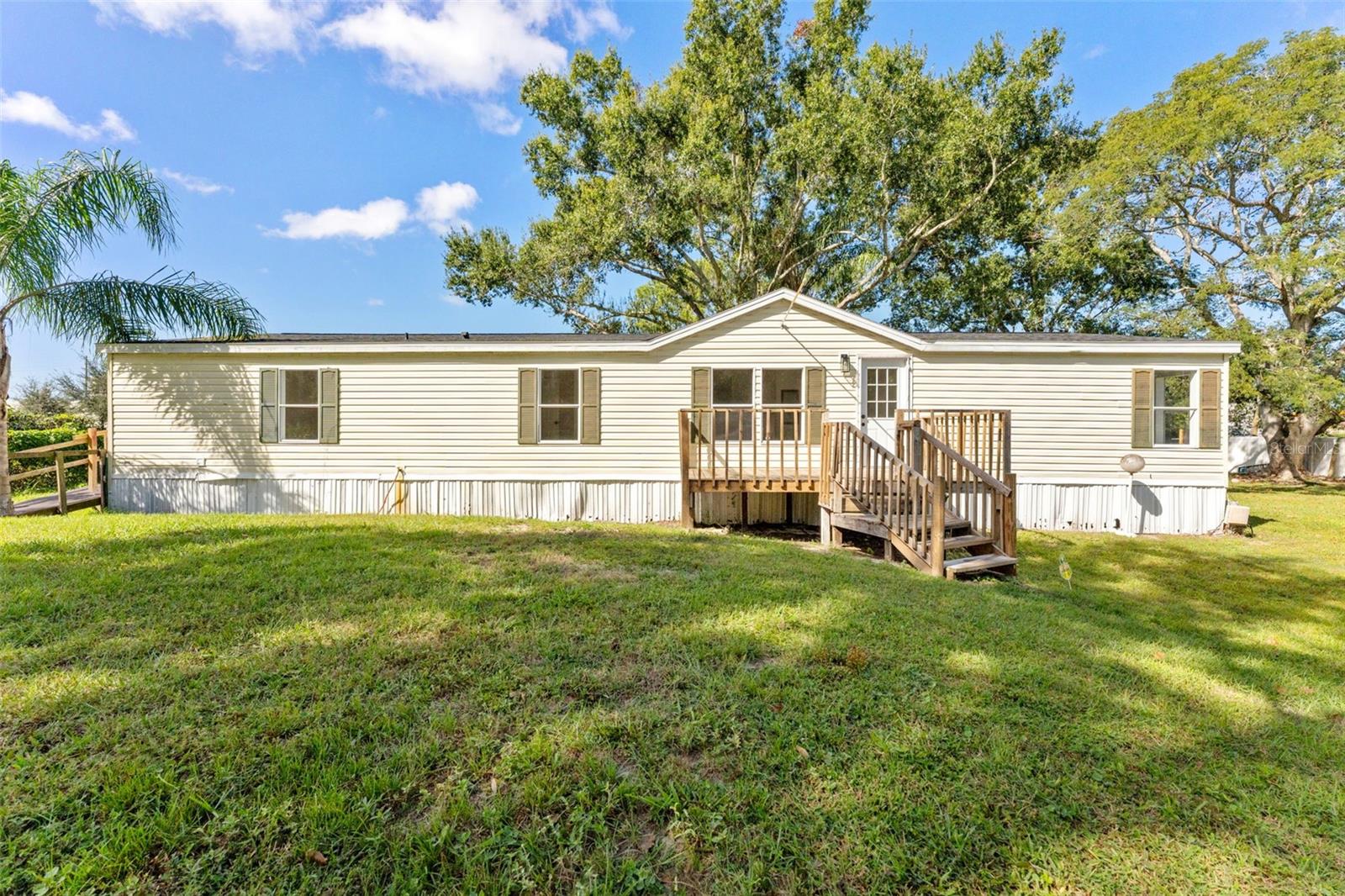 Manufactured Home at 11004 KITTY HAWK DR, TAMPA, photo 34 of 46