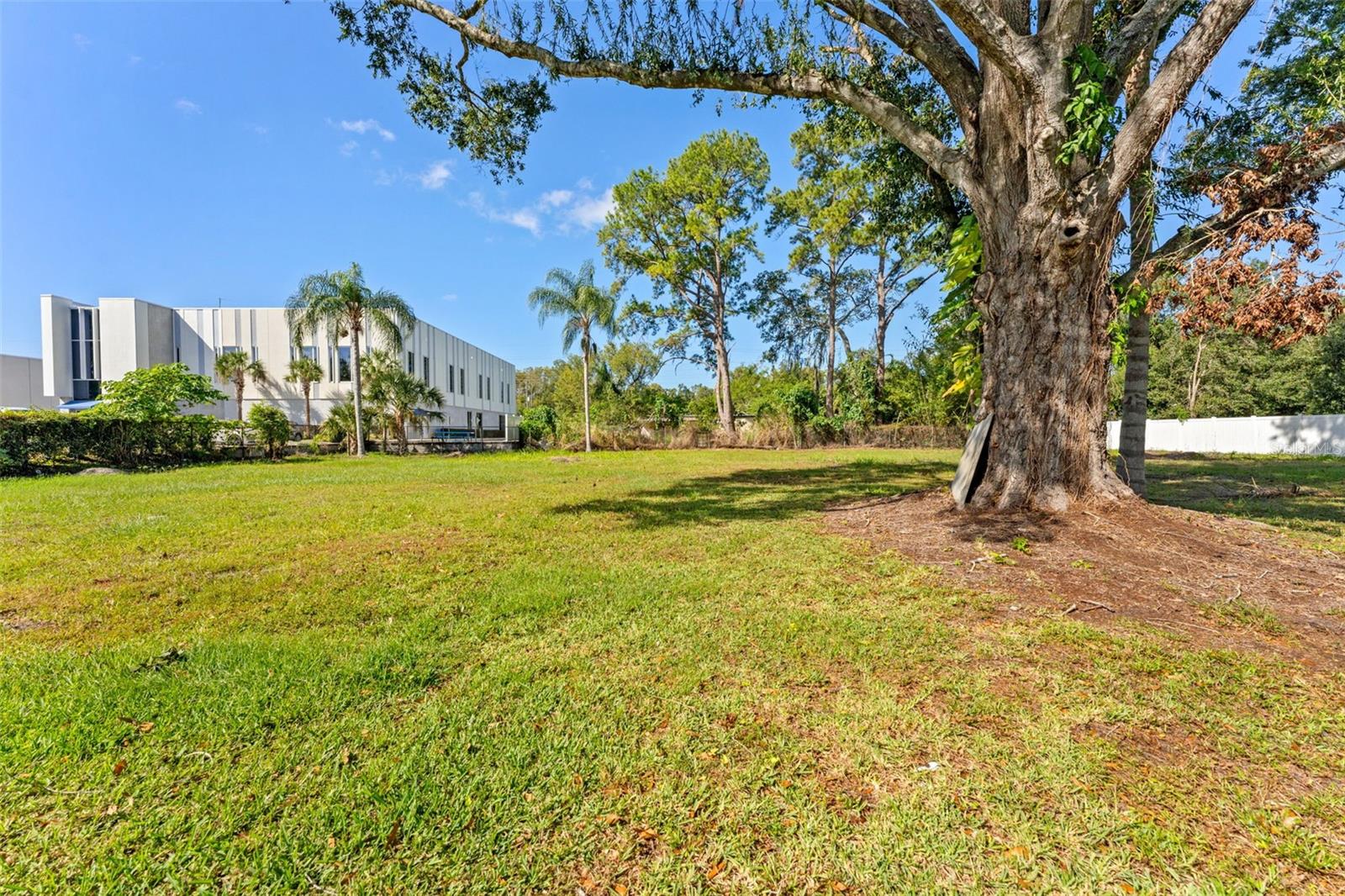 Manufactured Home at 11004 KITTY HAWK DR, TAMPA, photo 38 of 46