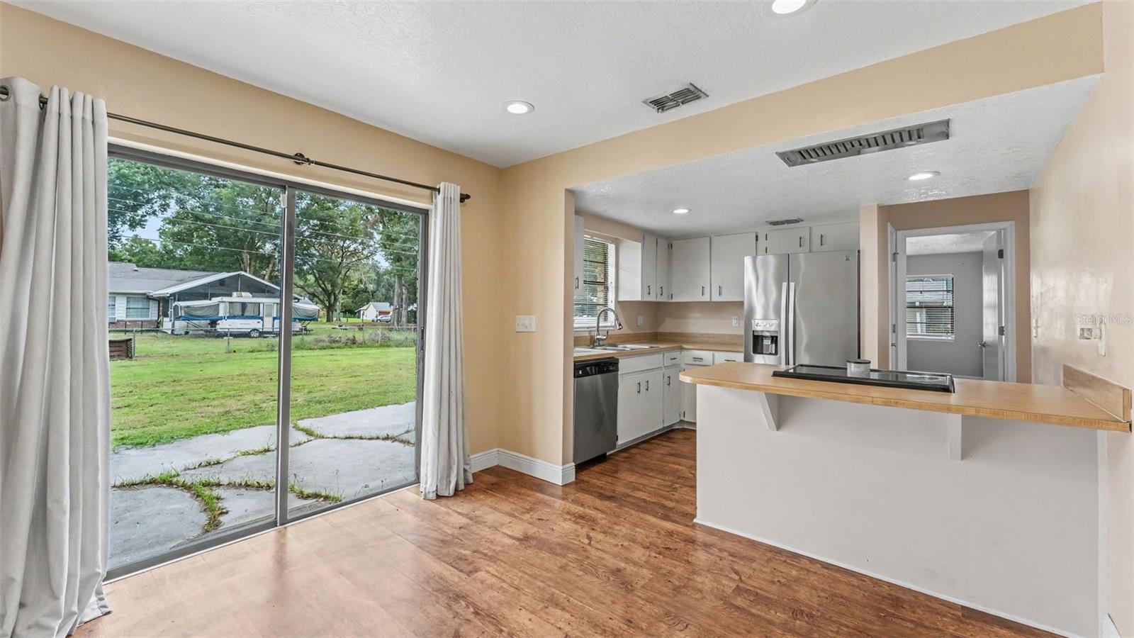 Single Family Residence at 244 JENNY WAY, LAKELAND, photo 9 of 28