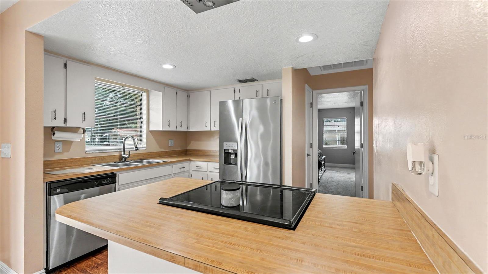 Single Family Residence at 244 JENNY WAY, LAKELAND, photo 11 of 28