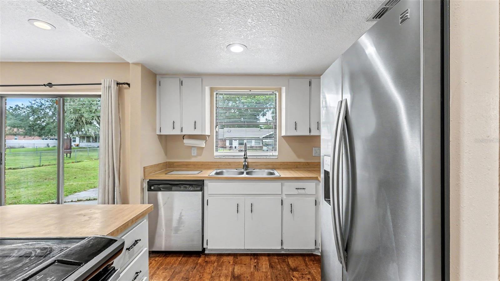 Single Family Residence at 244 JENNY WAY, LAKELAND, photo 12 of 28