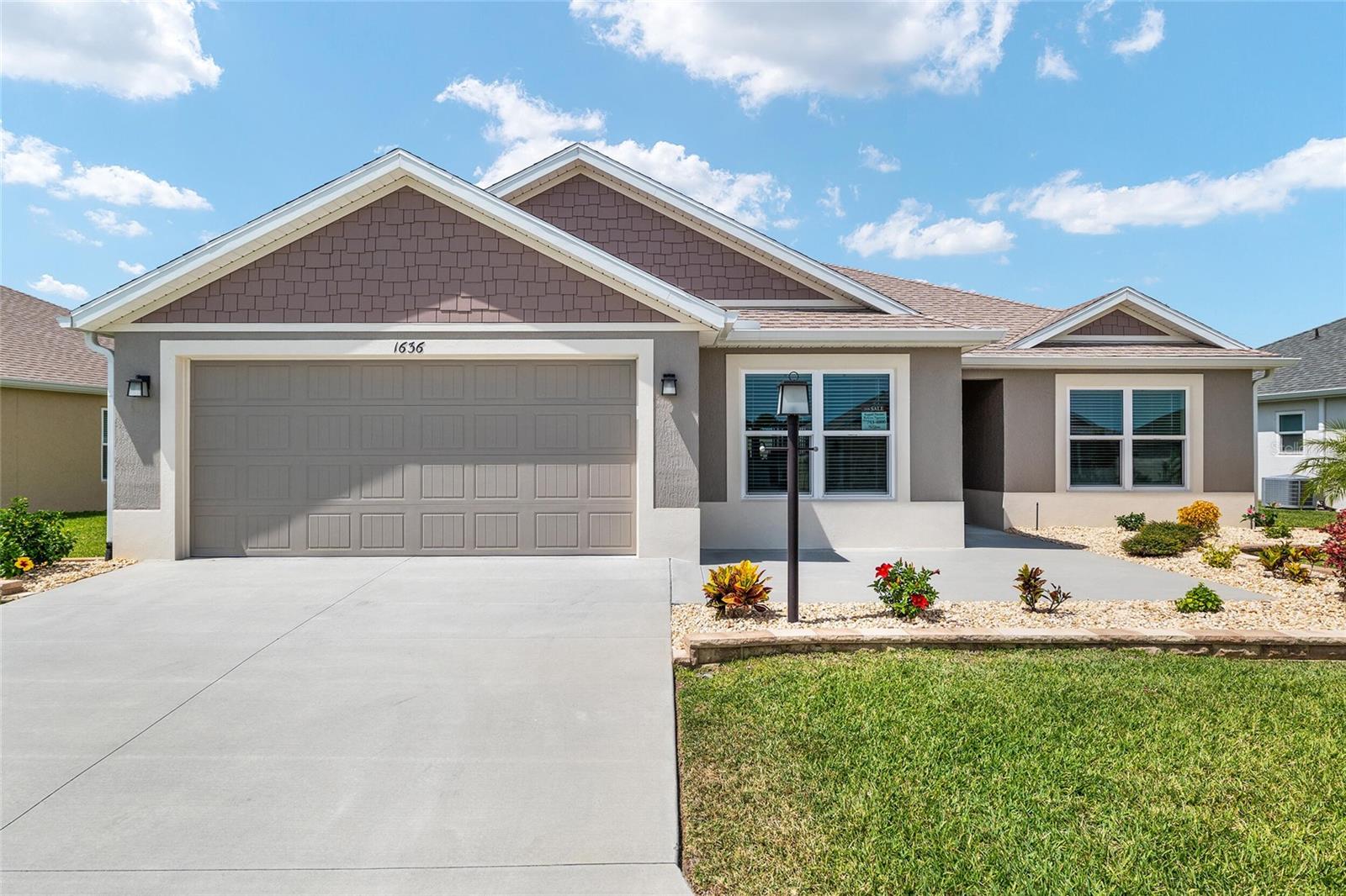 Single Family Residence at 1636 MCLUCAS LN, THE VILLAGES, photo 2 of 3