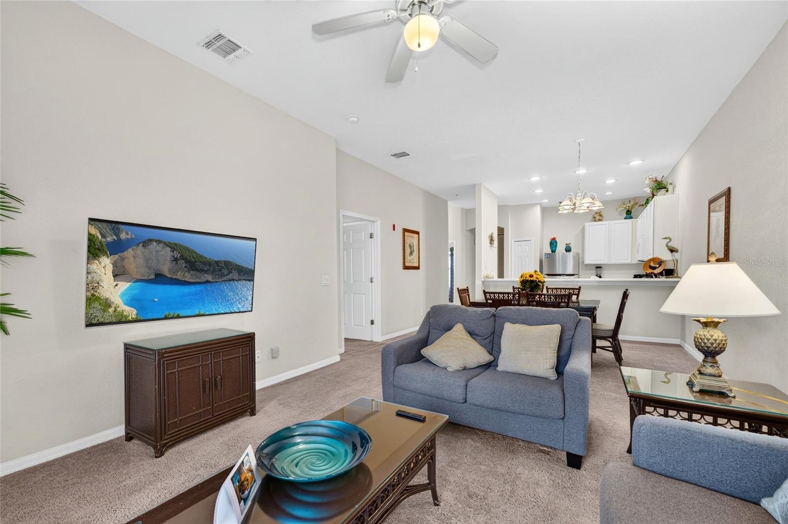 Condominium at 312 LUCAYA LOOP #312, DAVENPORT, photo 3 of 30