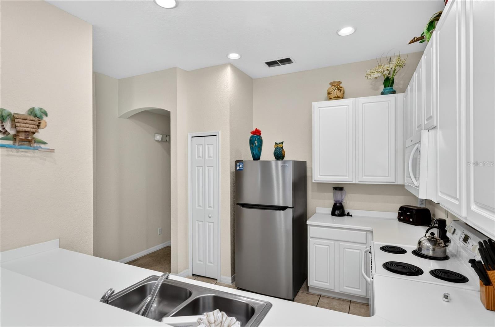 Condominium at 312 LUCAYA LOOP #312, DAVENPORT, photo 9 of 30