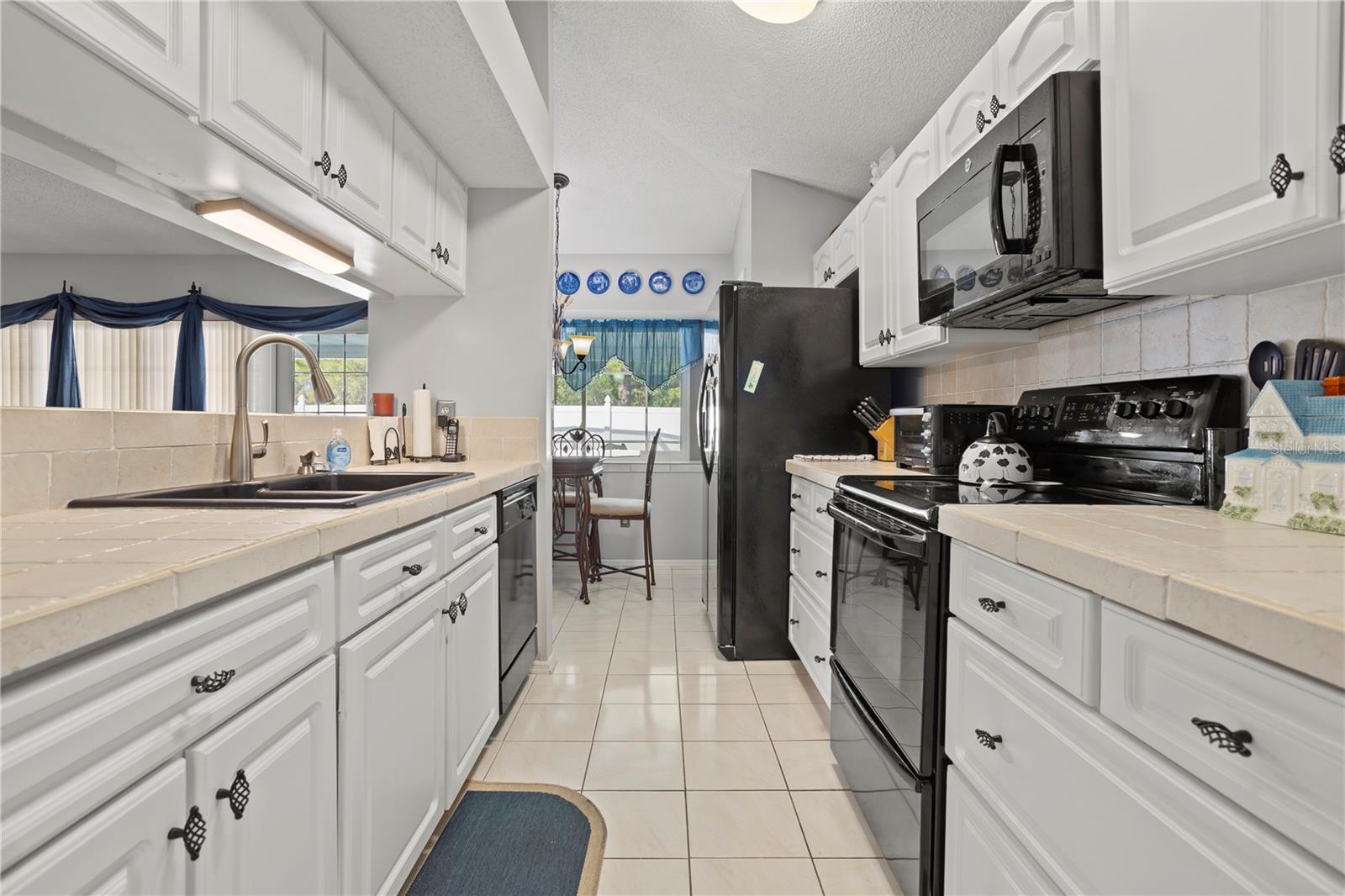 Single Family Residence at 3755 SAINT LUCIE CT, WINTER SPRINGS, photo 17 of 32