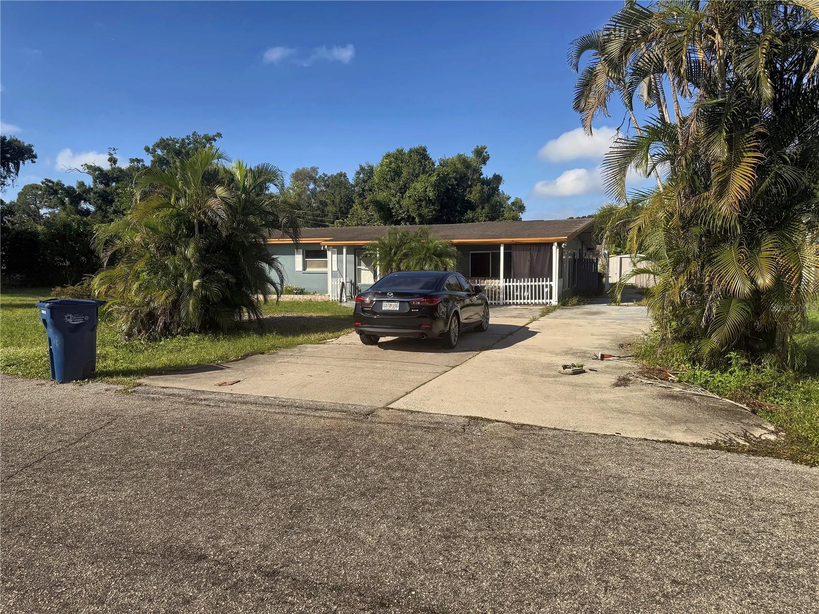 Single Family Residence at 5616 24TH ST E, BRADENTON, photo 2 of 12