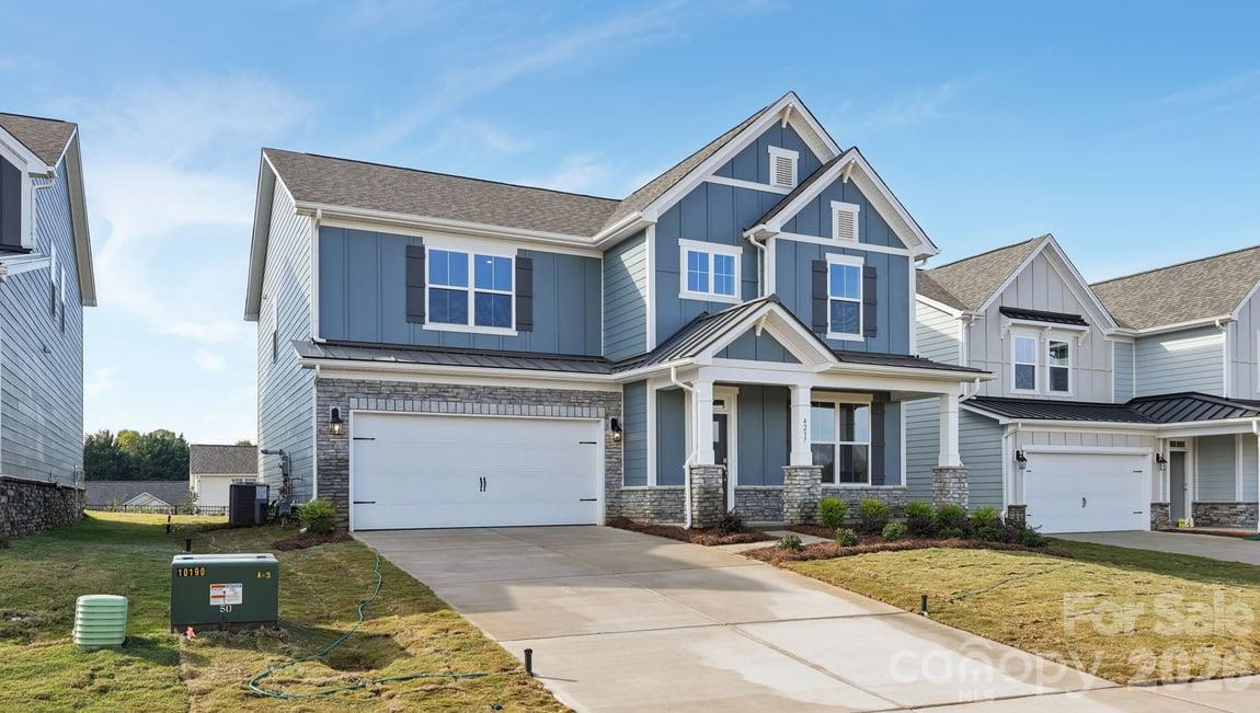 Single Family Residence at 4237 Round Table Drive, Gastonia, photo 3 of 48