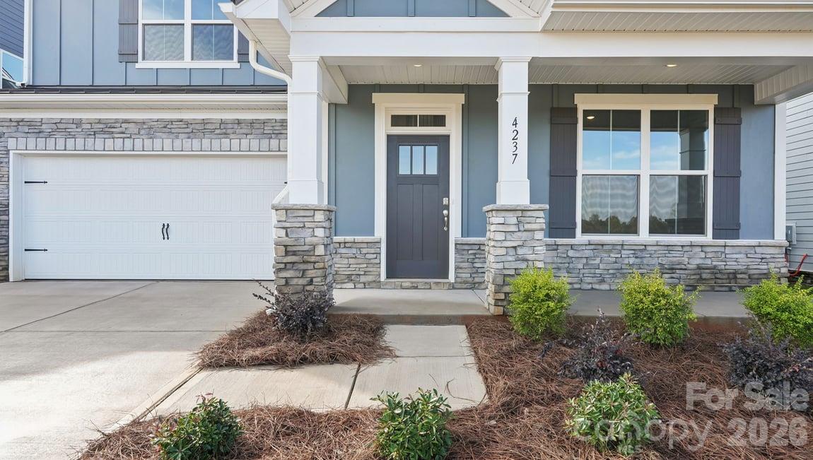 Single Family Residence at 4237 Round Table Drive, Gastonia, photo 5 of 48