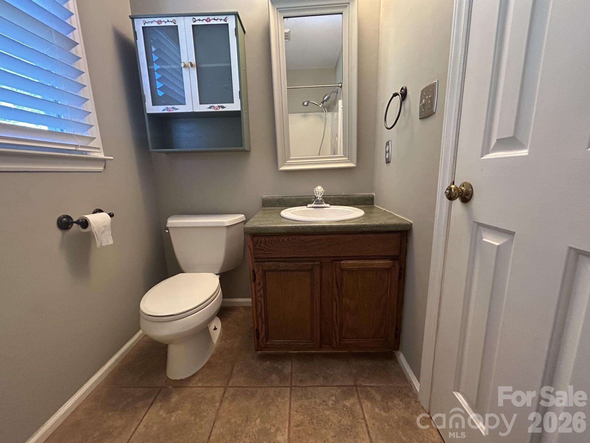 2nd full bath - 1555 Brookbend Court, Fort Mill