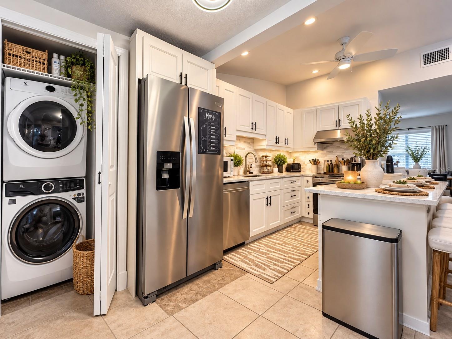 Single Family Residence at 1631 MEMORY LN, SARASOTA, photo 15 of 34