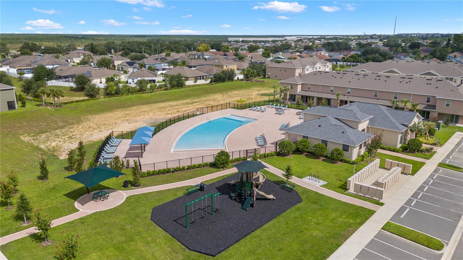 Amenities - 3150 KURTZ TER, DAVENPORT