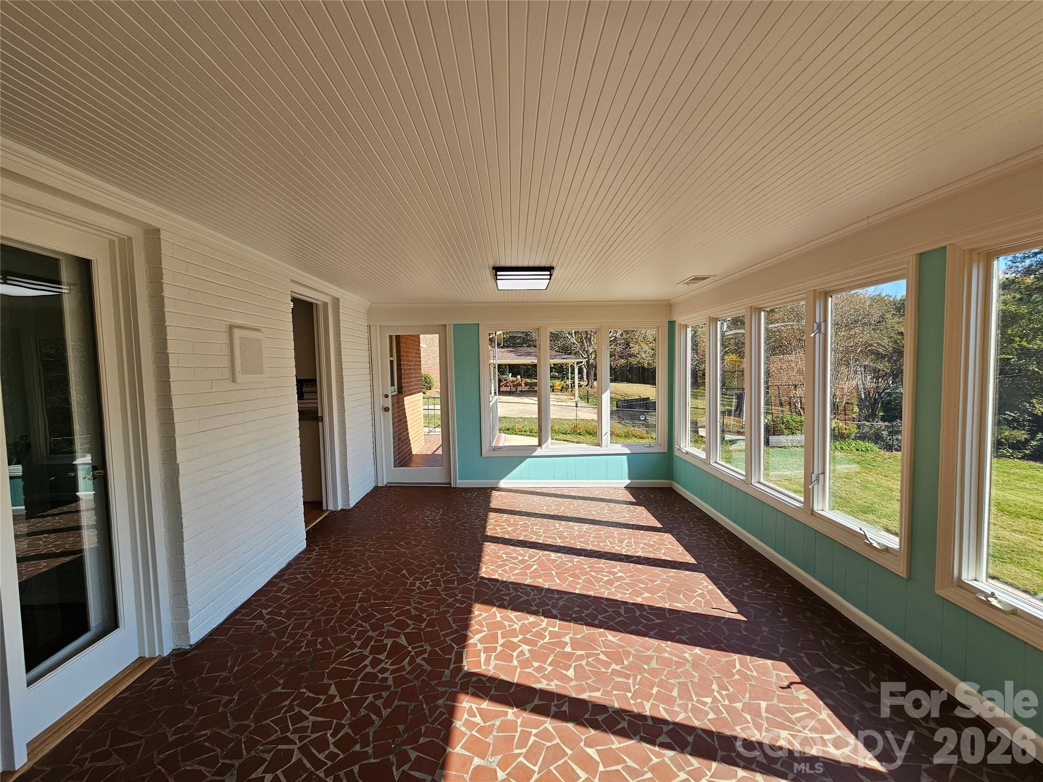 Single Family Residence at 524 Country Club Circle, Shelby, photo 12 of 39