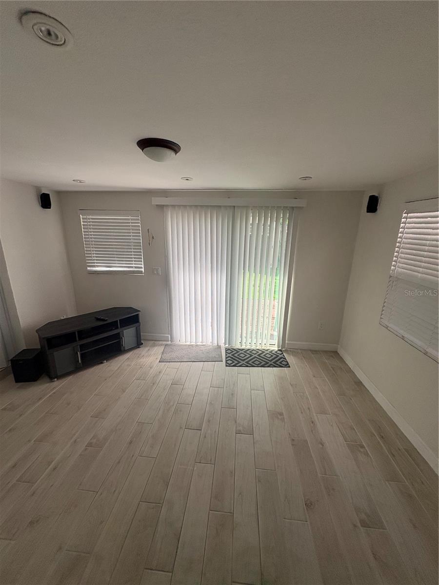 Townhouse at 14116 VILLAGE TERRACE DR, TAMPA, photo 13 of 18