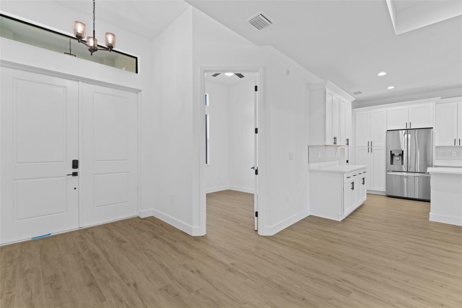 Single Family Residence at 2426 CHIPLEY AVE, NORTH PORT, photo 8 of 39