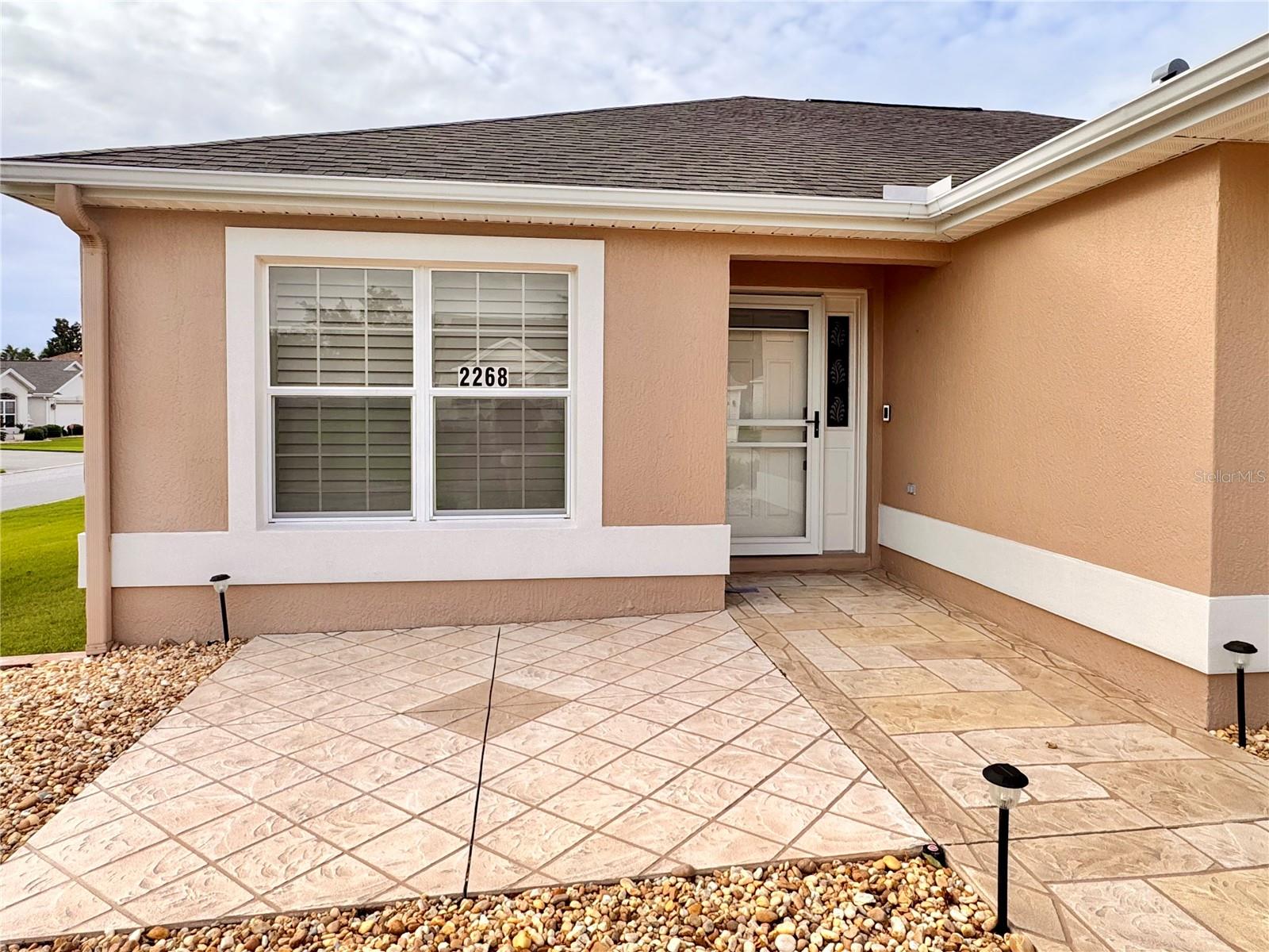 Great area to sit and relax. - 2268 SUTTON TER, THE VILLAGES