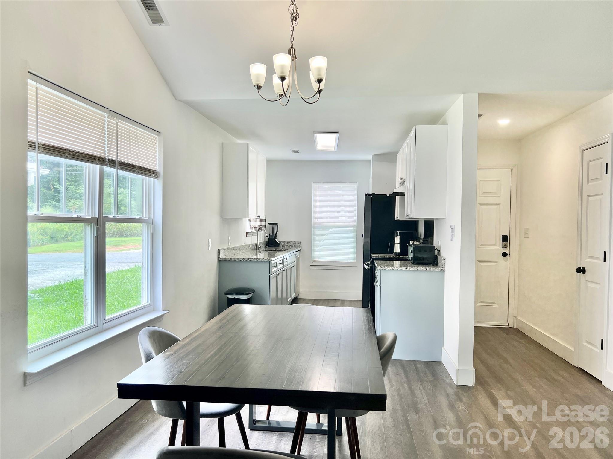 Single Family Residence at 3024 Melita Avenue, Charlotte, photo 5 of 23