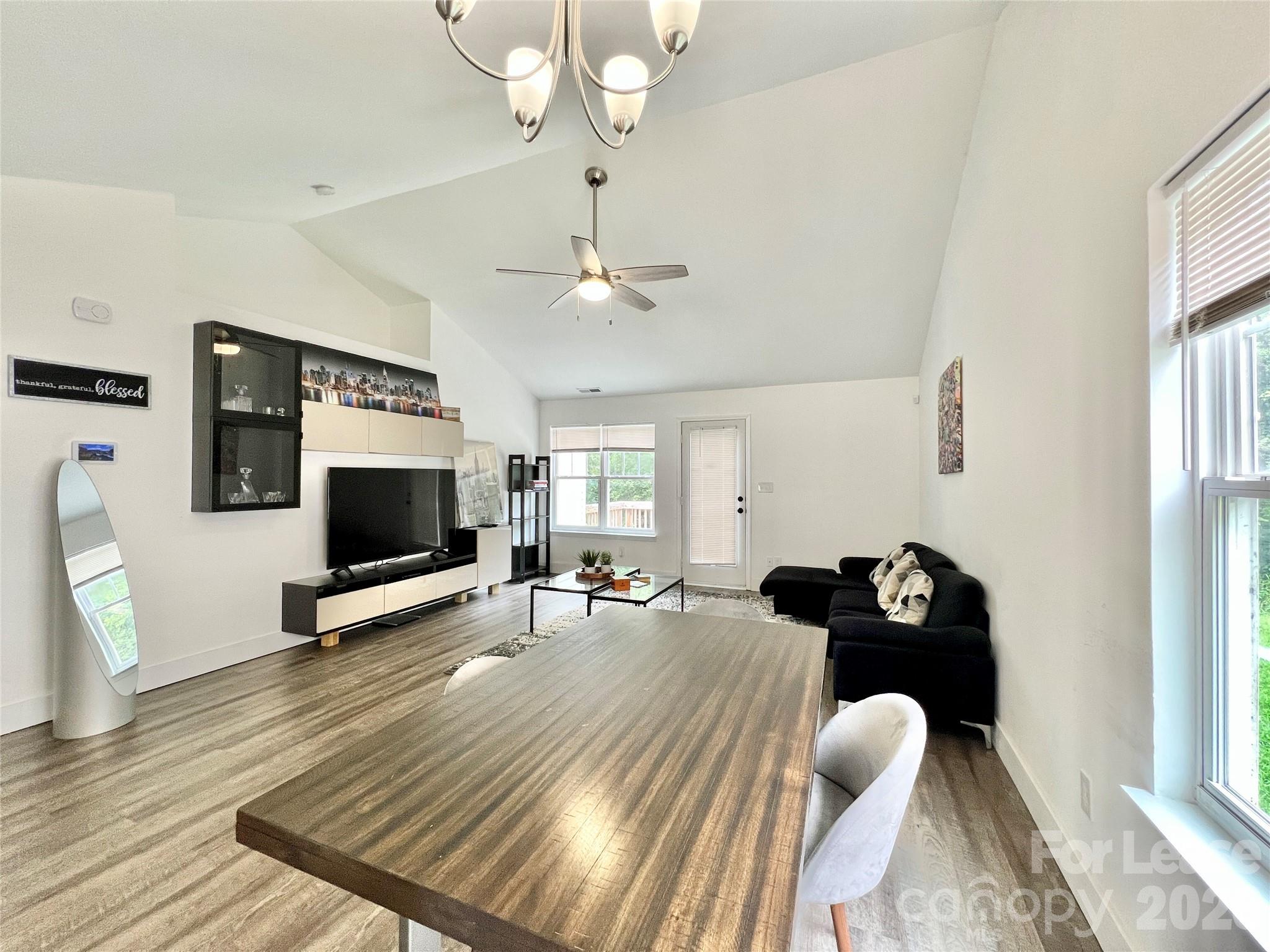 Single Family Residence at 3024 Melita Avenue, Charlotte, photo 12 of 23