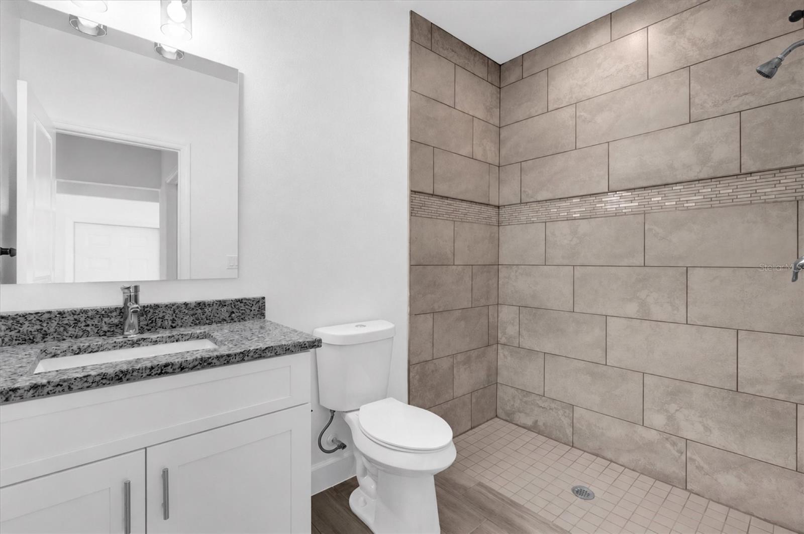 Townhouse at 452 LAKE SHORE PKWY, DAVENPORT, photo 14 of 34