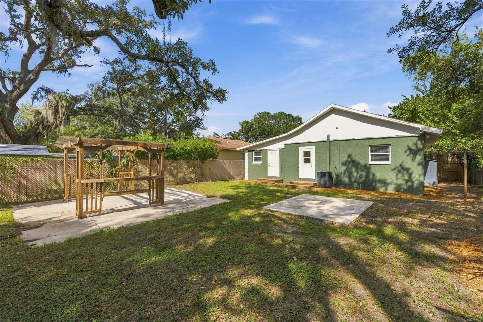 Single Family Residence at 2005 E NORTH BAY ST, TAMPA, photo 20 of 25