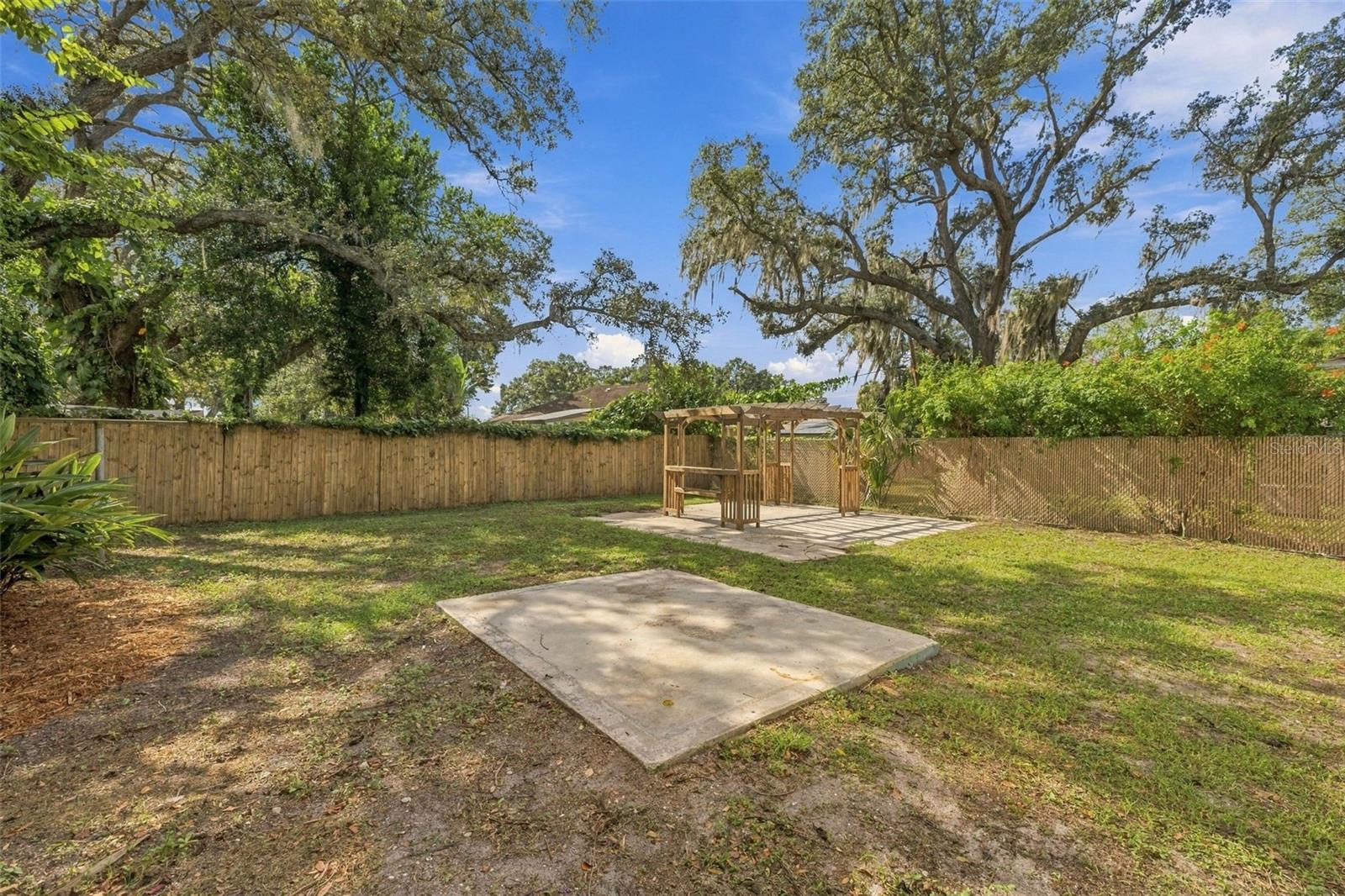 Single Family Residence at 2005 E NORTH BAY ST, TAMPA, photo 21 of 25