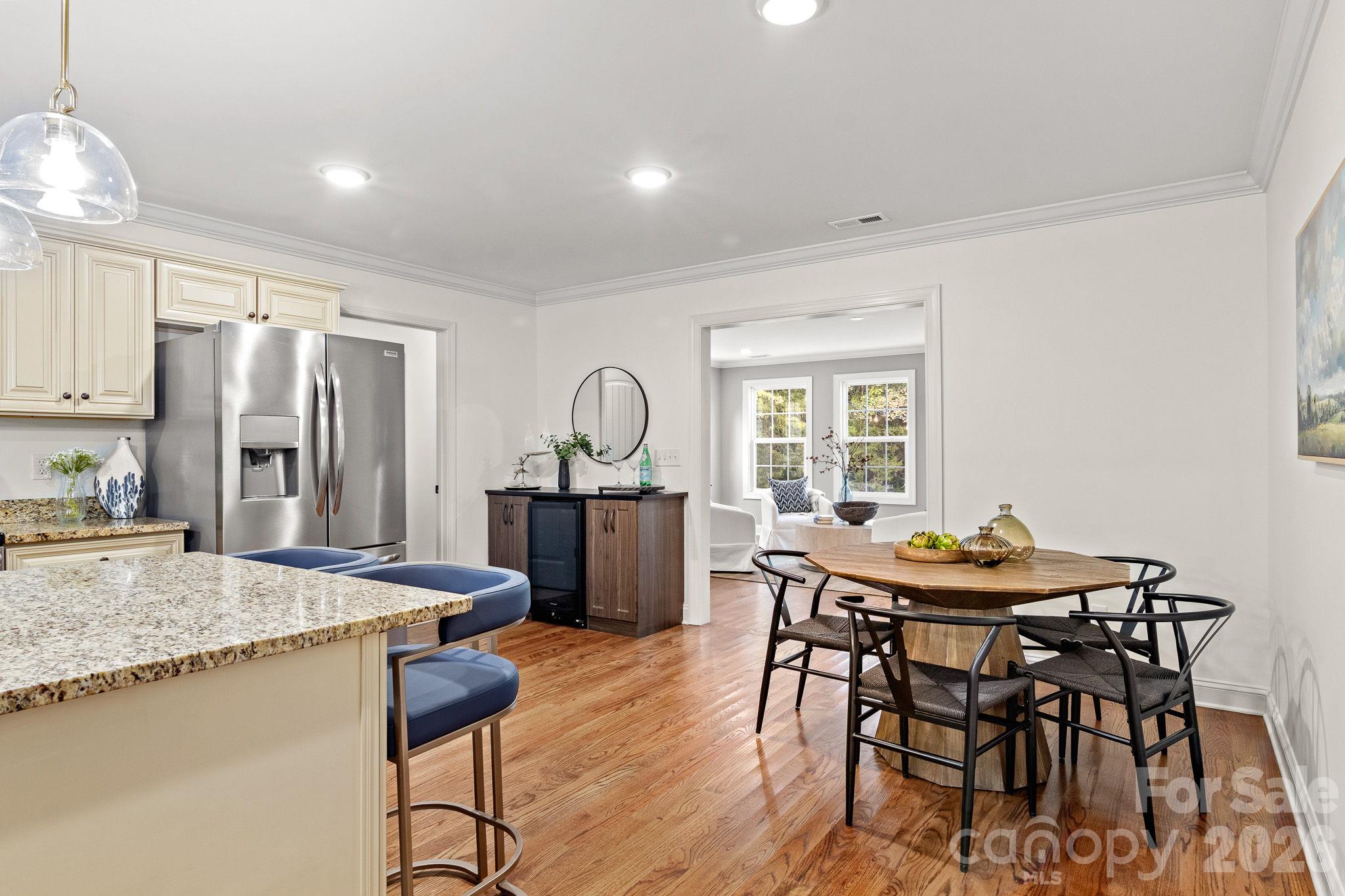 Single Family Residence at 862 Tirzah Road, York, photo 15 of 47