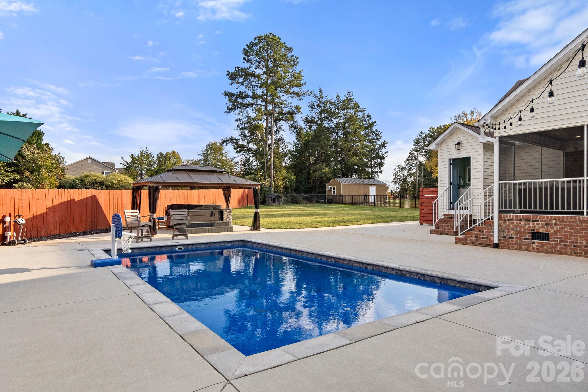 Single Family Residence at 862 Tirzah Road, York, photo 43 of 47