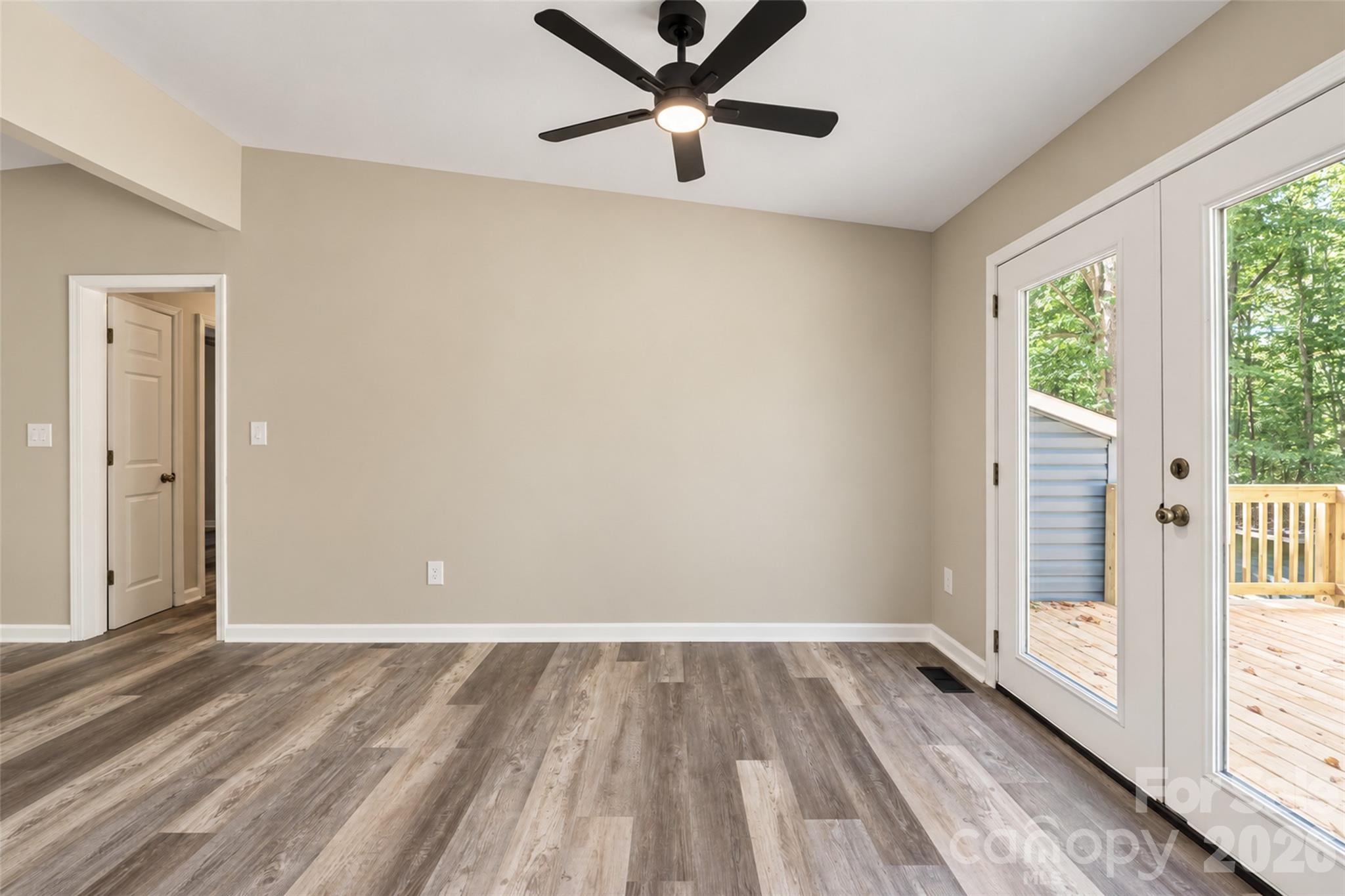 Single Family Residence at 114 Lauren Court, Gastonia, photo 11 of 32