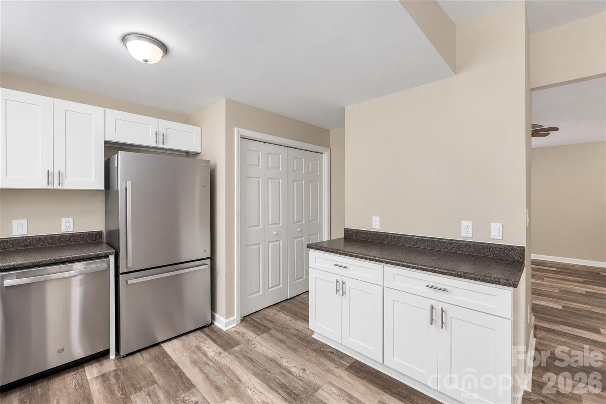 Single Family Residence at 114 Lauren Court, Gastonia, photo 12 of 32