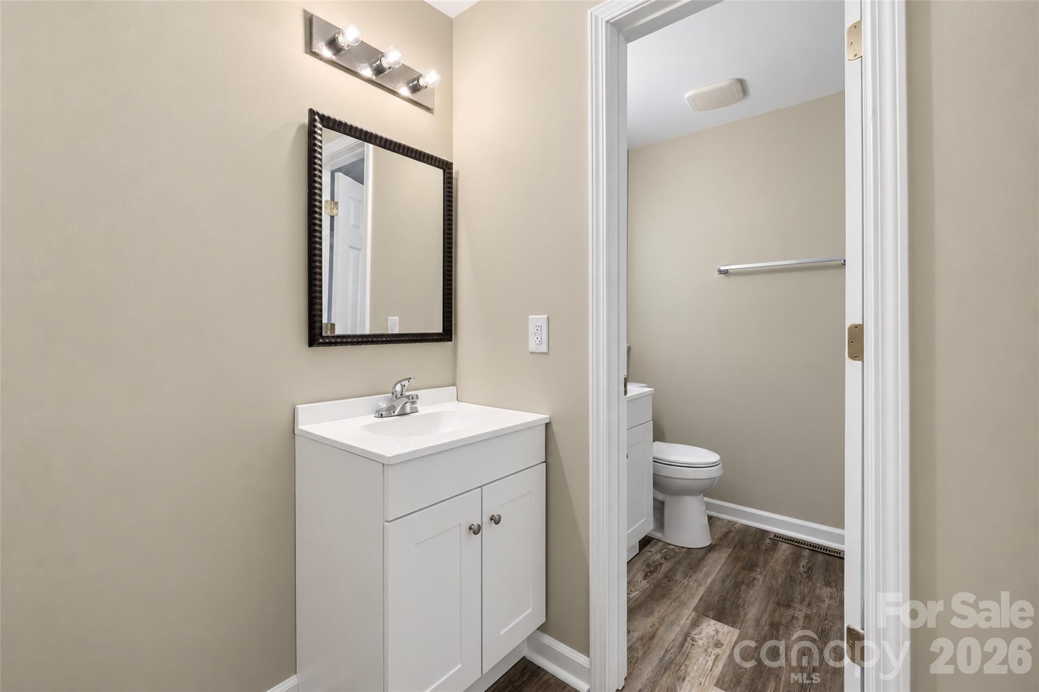 Single Family Residence at 114 Lauren Court, Gastonia, photo 26 of 32