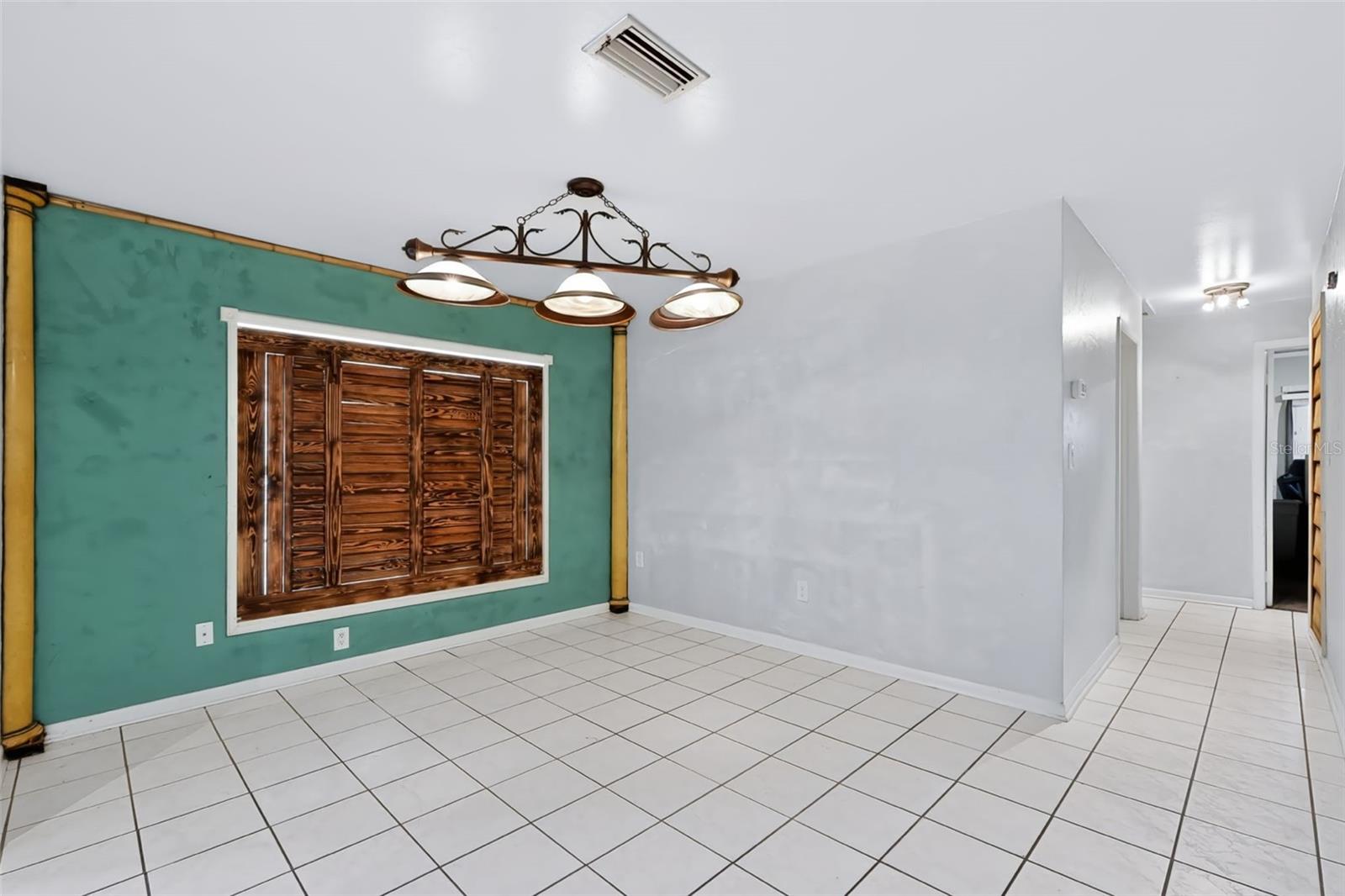 Single Family Residence at 10209 N LOLA ST, TAMPA, photo 6 of 52