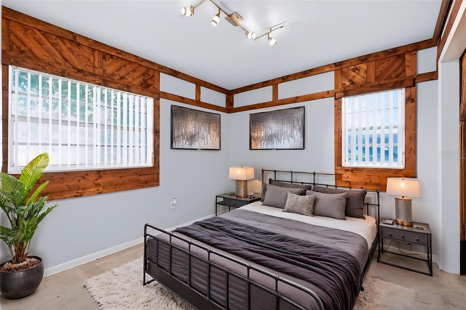 Virtually Staged - 10209 N LOLA ST, TAMPA
