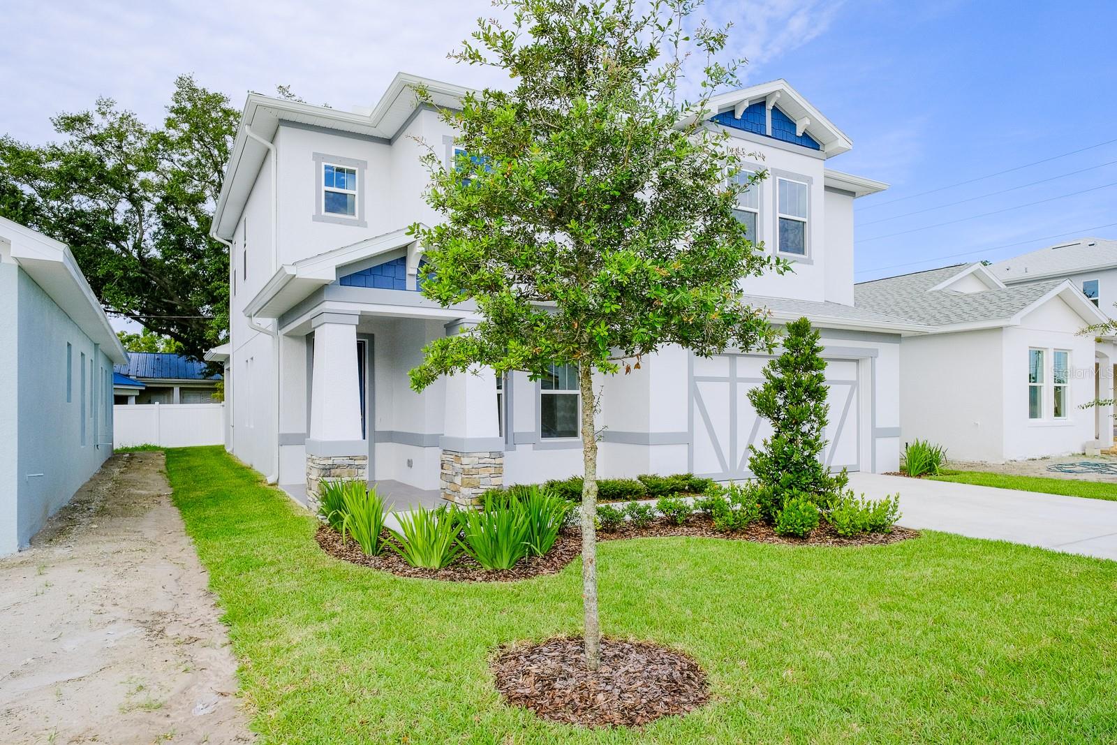 Single Family Residence at 2076 PARAGON CIR W, CLEARWATER, photo 4 of 66