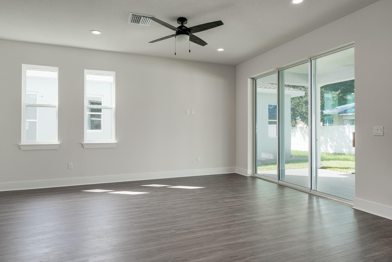 Single Family Residence at 2076 PARAGON CIR W, CLEARWATER, photo 18 of 66
