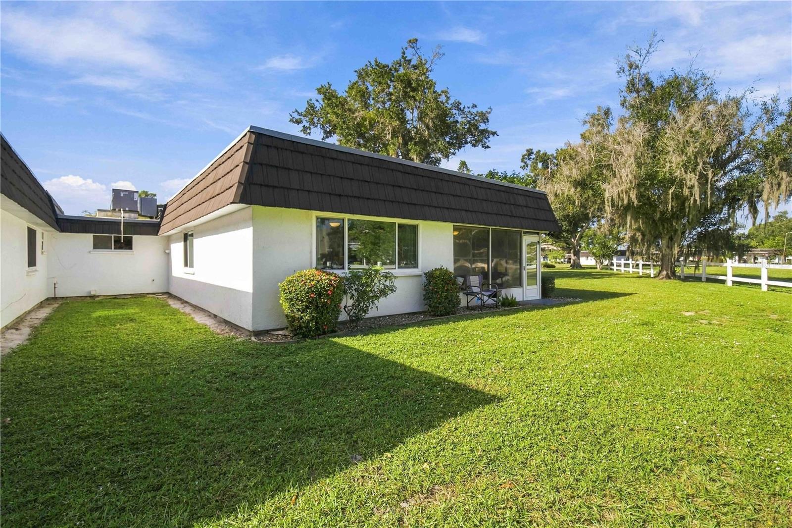Villa at 1272 BELLEFLOWER ST #128, SARASOTA, photo 33 of 47