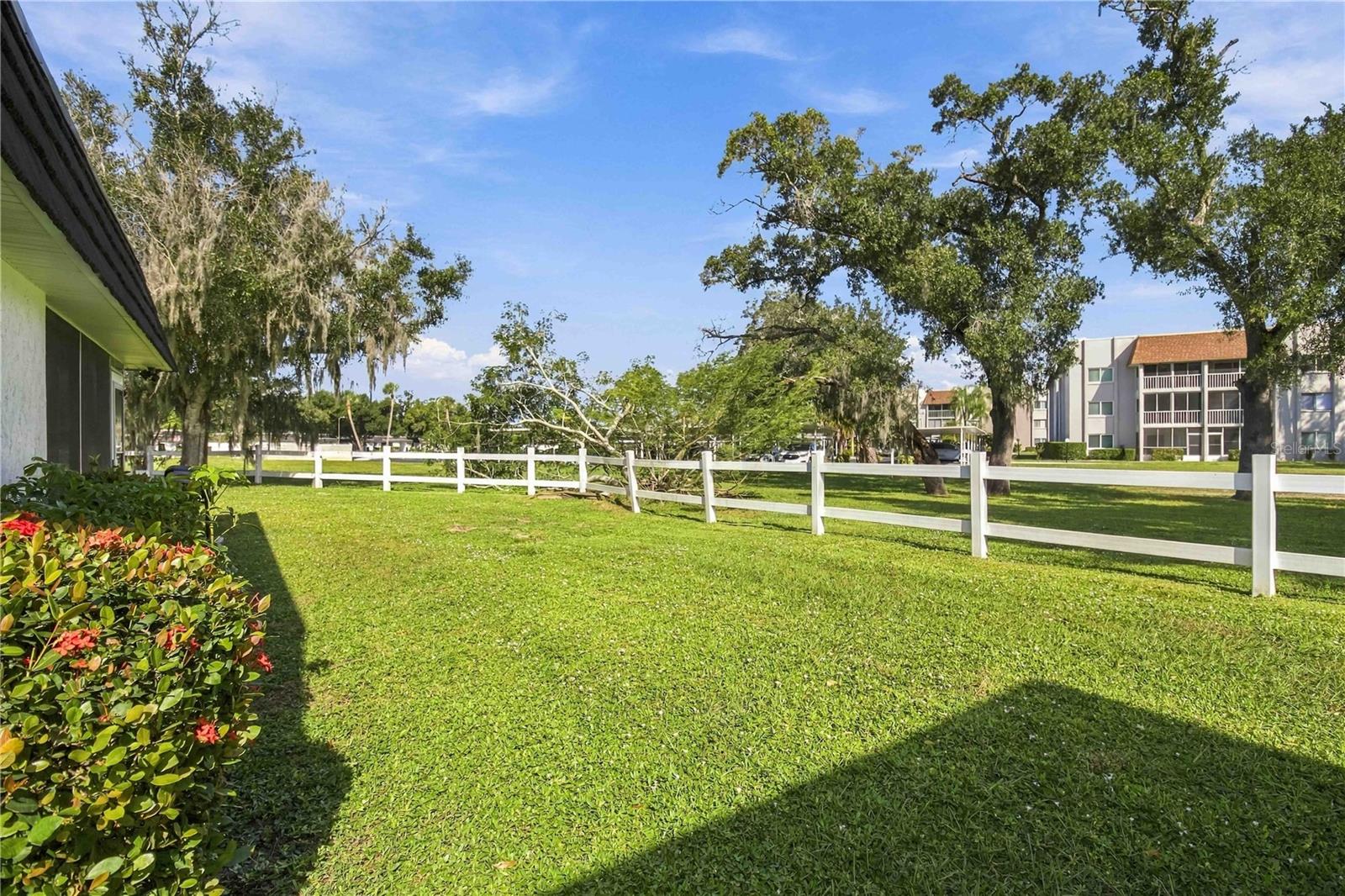 Villa at 1272 BELLEFLOWER ST #128, SARASOTA, photo 34 of 47